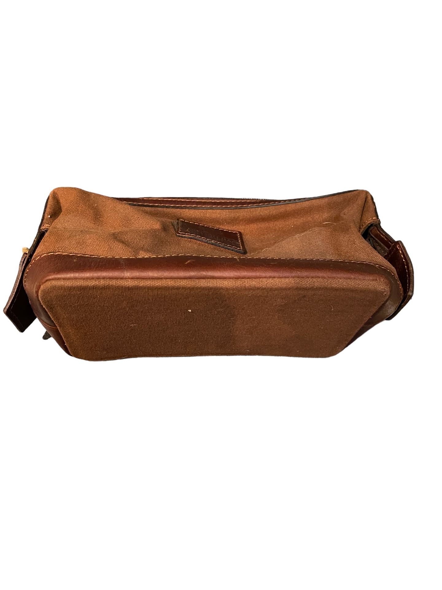 British wash men's toilet bag new x stock from a private jet charter. - Image 4 of 8