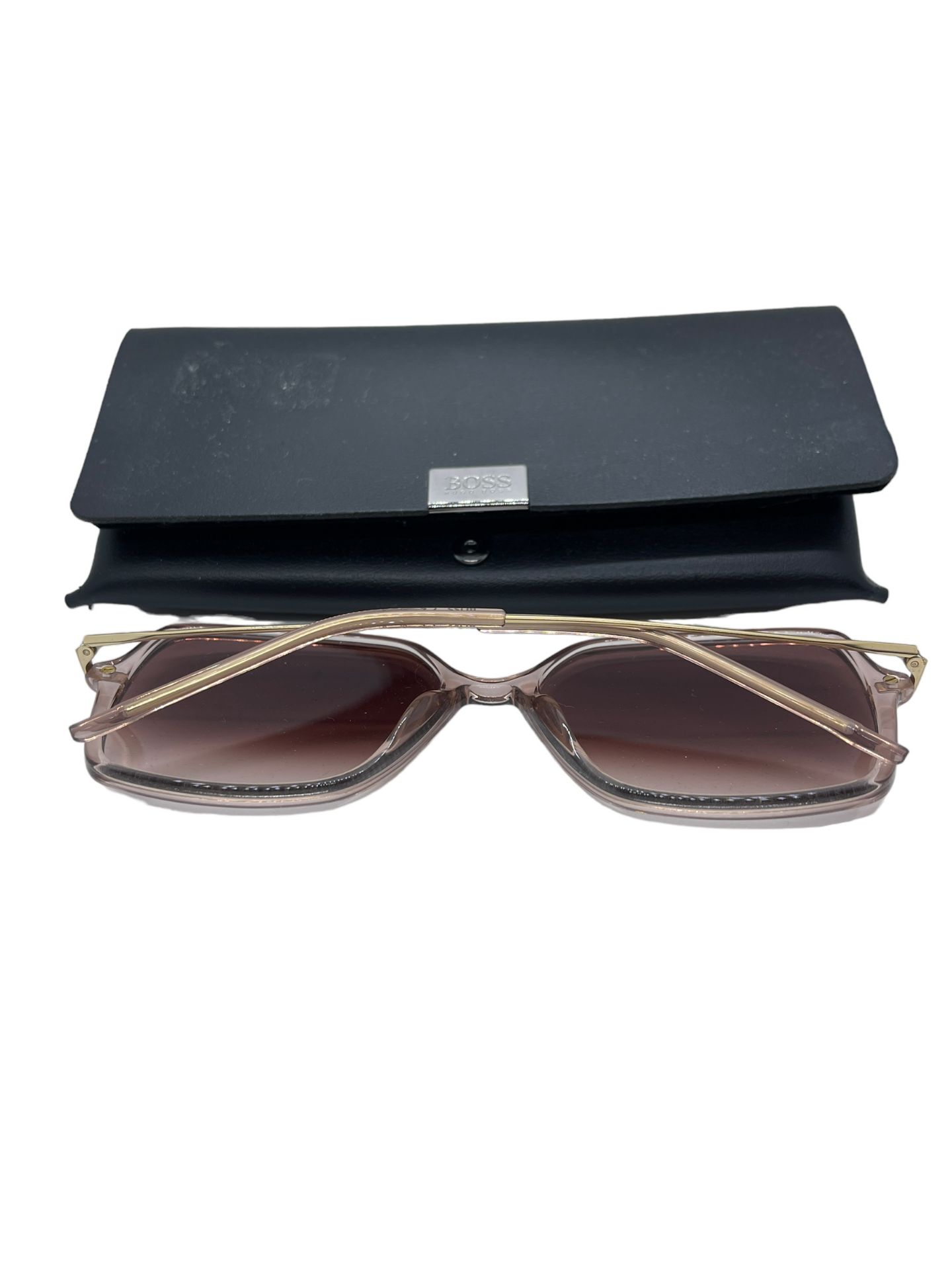 Hugo boss ladies big sunglasses with a case x demon - Image 3 of 8