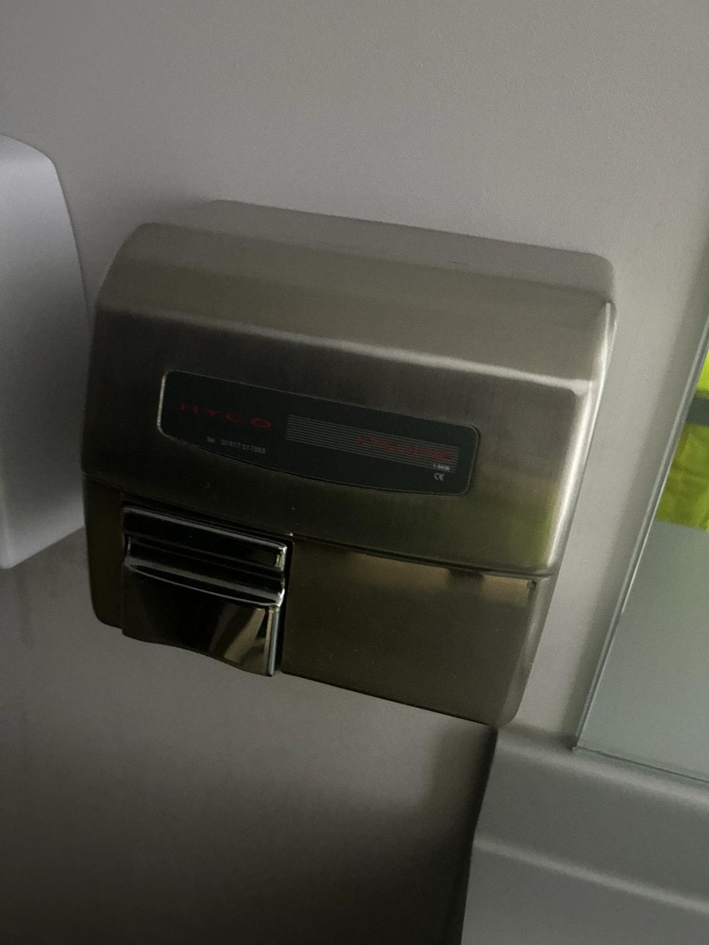 Hand dryer working - Image 2 of 2