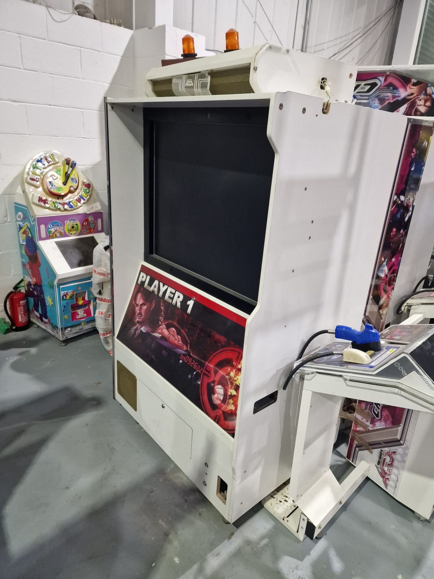 Amusement Time Crisis 4 deluxe game 4-player with monitors, gun, etc not tested video coin operated - Image 5 of 6