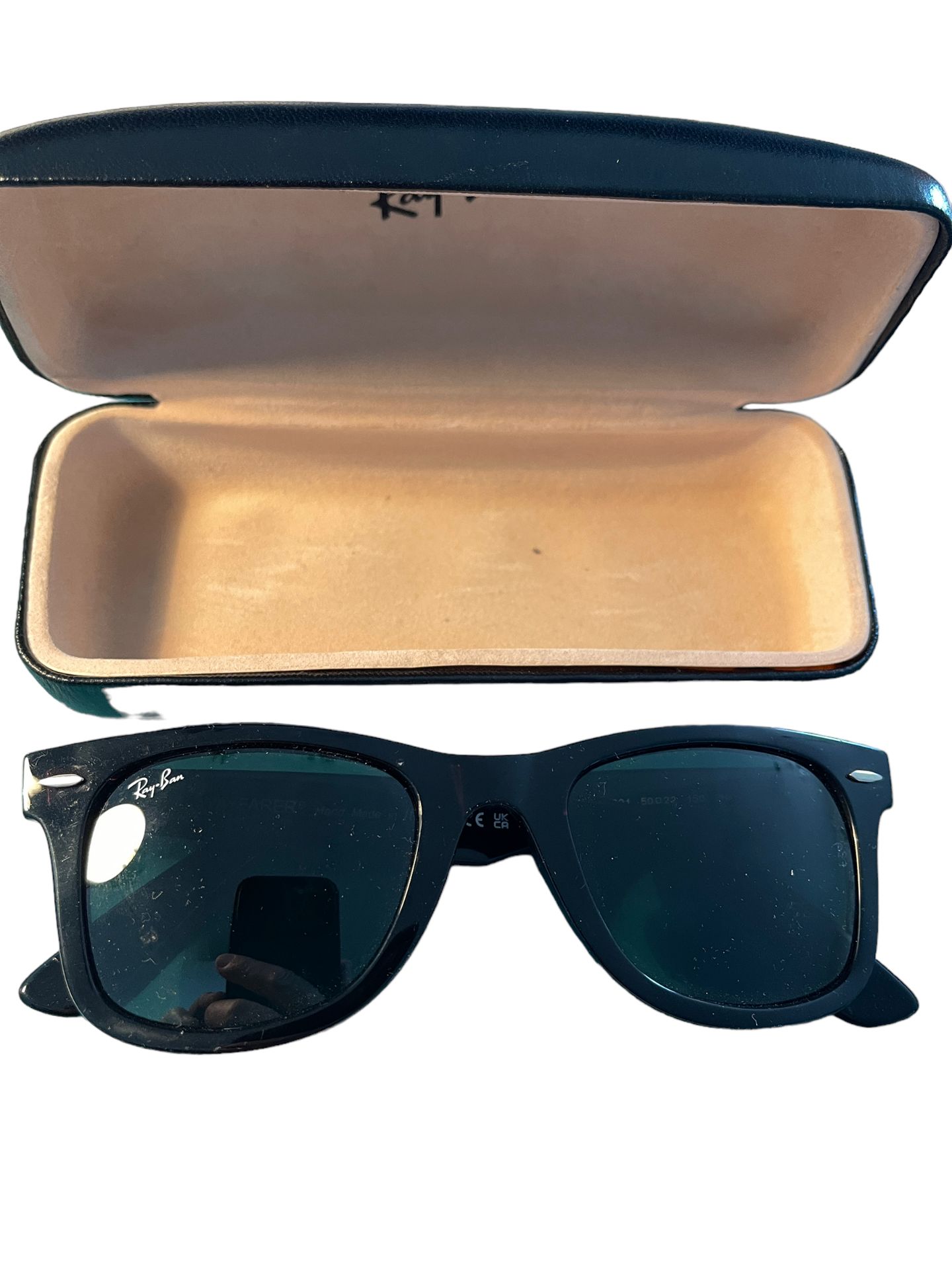 Aftershaves mystery box containing watches sunglasses ect worth - Image 18 of 31