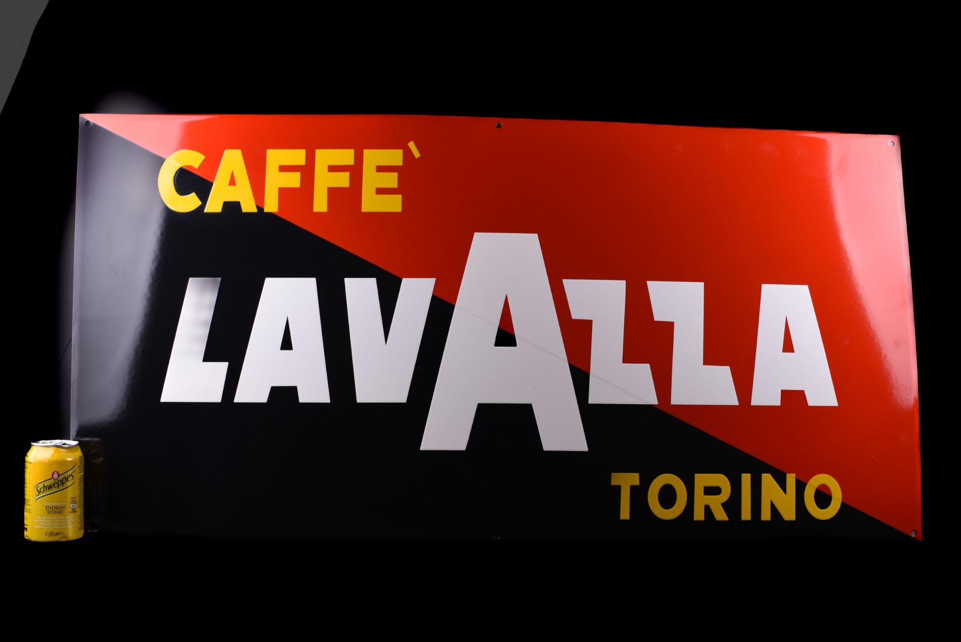 CAFE LAVAZZA sign description: - Image 12 of 13