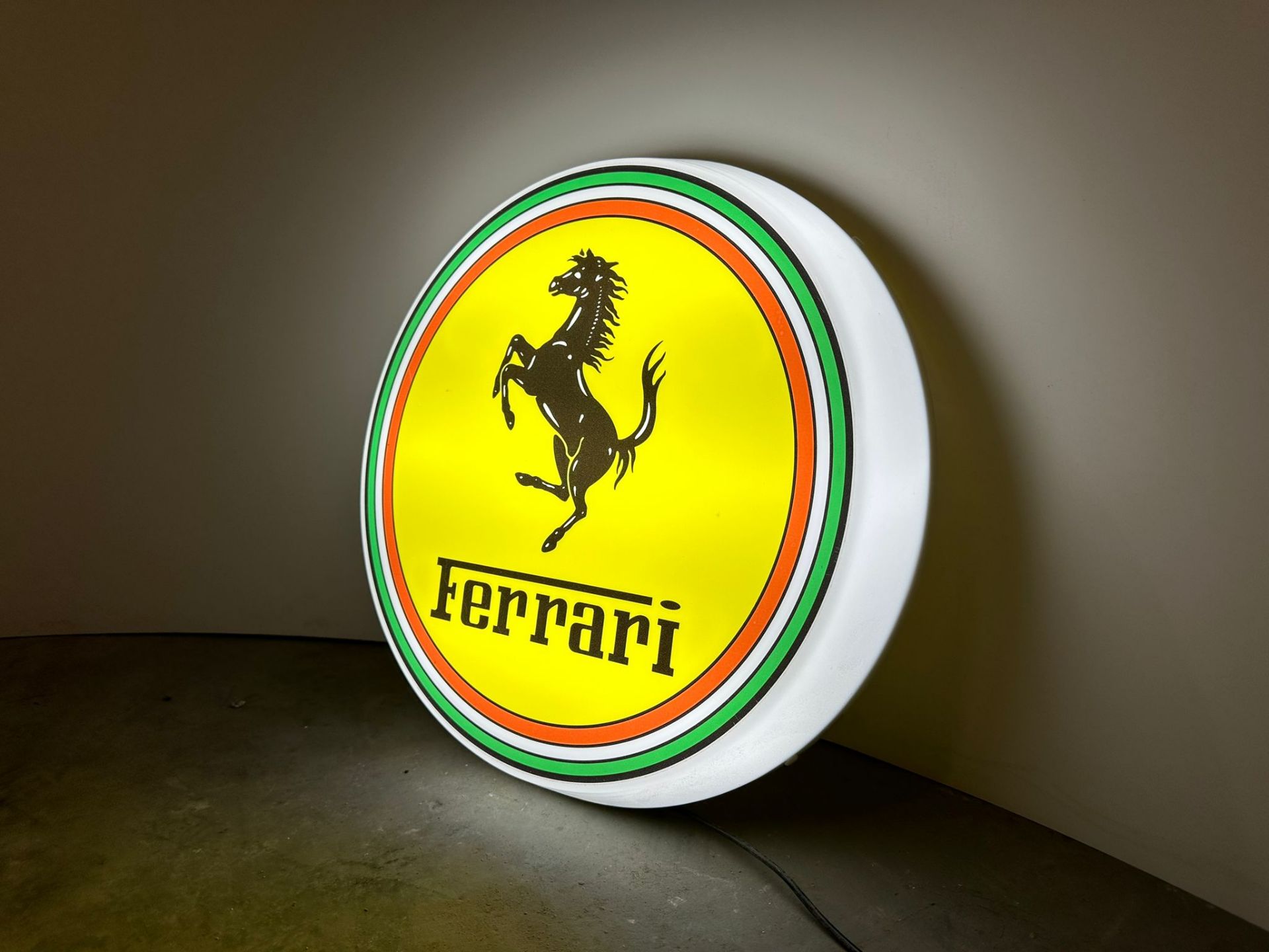 Ferrari fully working illuminated adapted to any country - Image 3 of 6