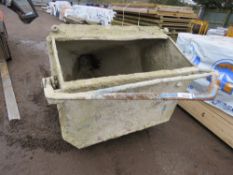 CRANE MOUNTED CONCRETE FUNNEL SKIP.