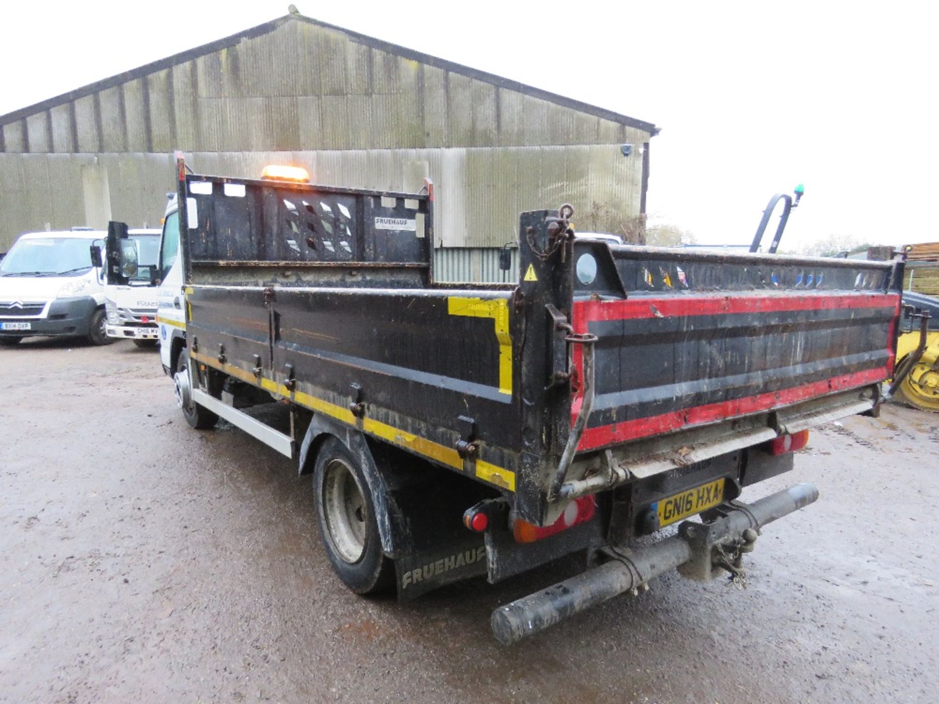 MITSUBISHI CANTER FUSO 7C15 7500KG TIPPER LORRY REG:GN16 HXA. DIRECT FROM LOCAL COMPANY WHO HAVE OWN - Image 6 of 10