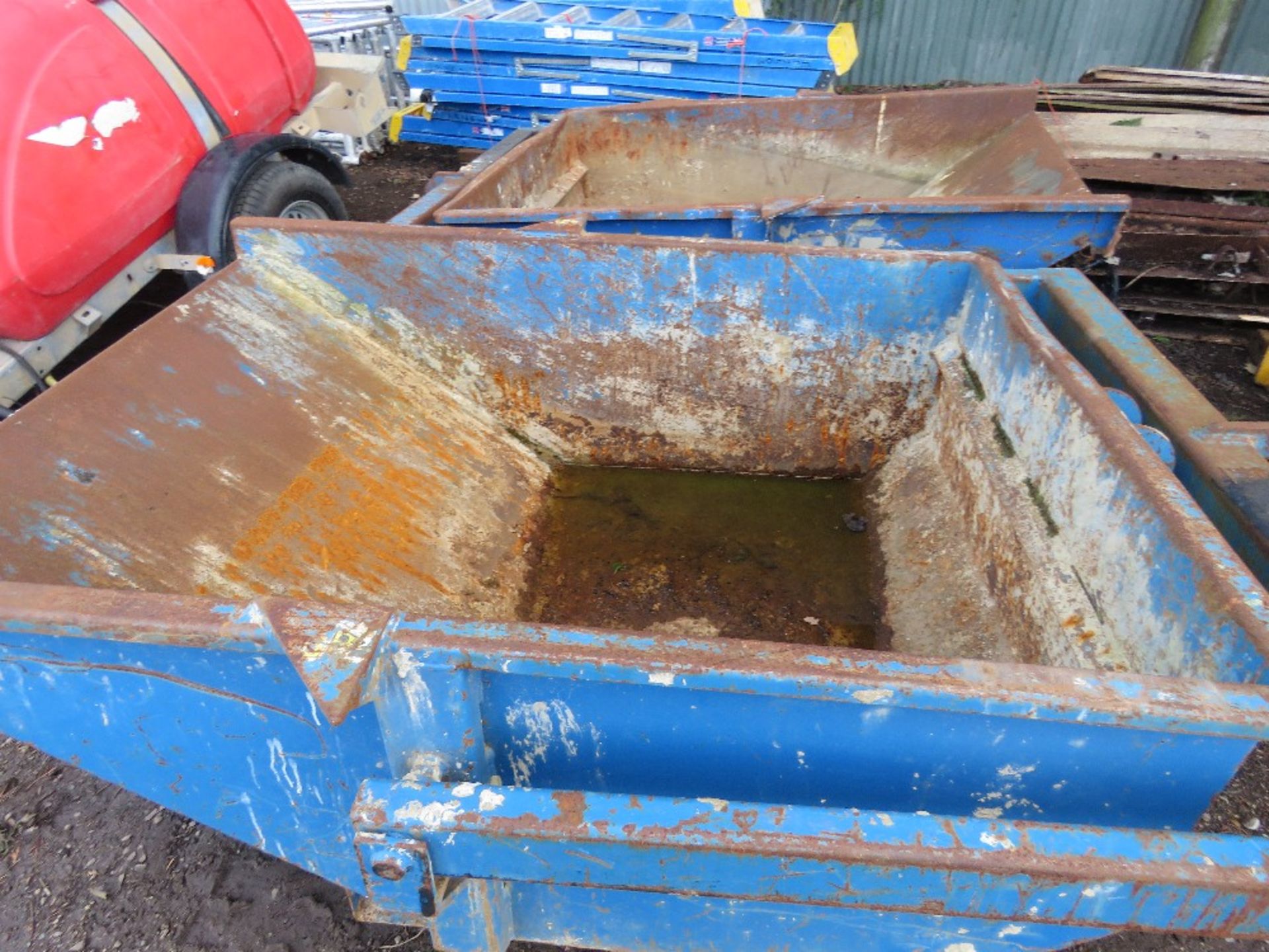 2 X LANGTONS BS1200 BOAT TYPE CONCRETE SKIPS, CURRENTLY IN TEST. - Image 3 of 5