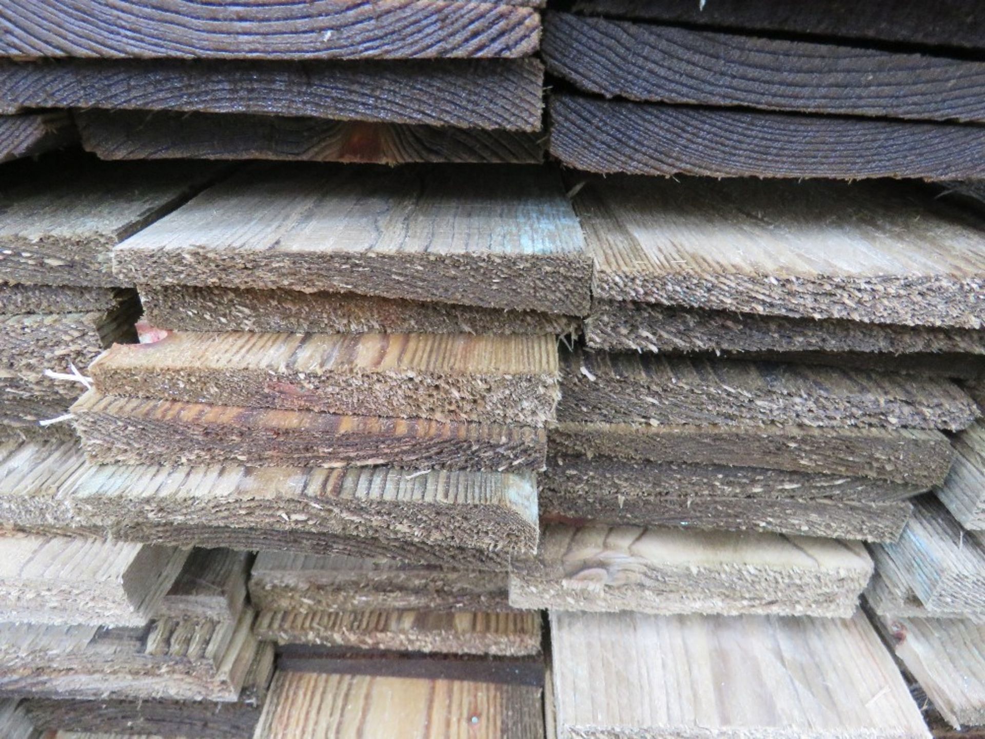 LARGE PACK OF TREATED FEATHER EDGE CLADDING TIMBER BOARDS: 1.8M LENGTH X 100MM WIDTH APPROX. - Image 3 of 3
