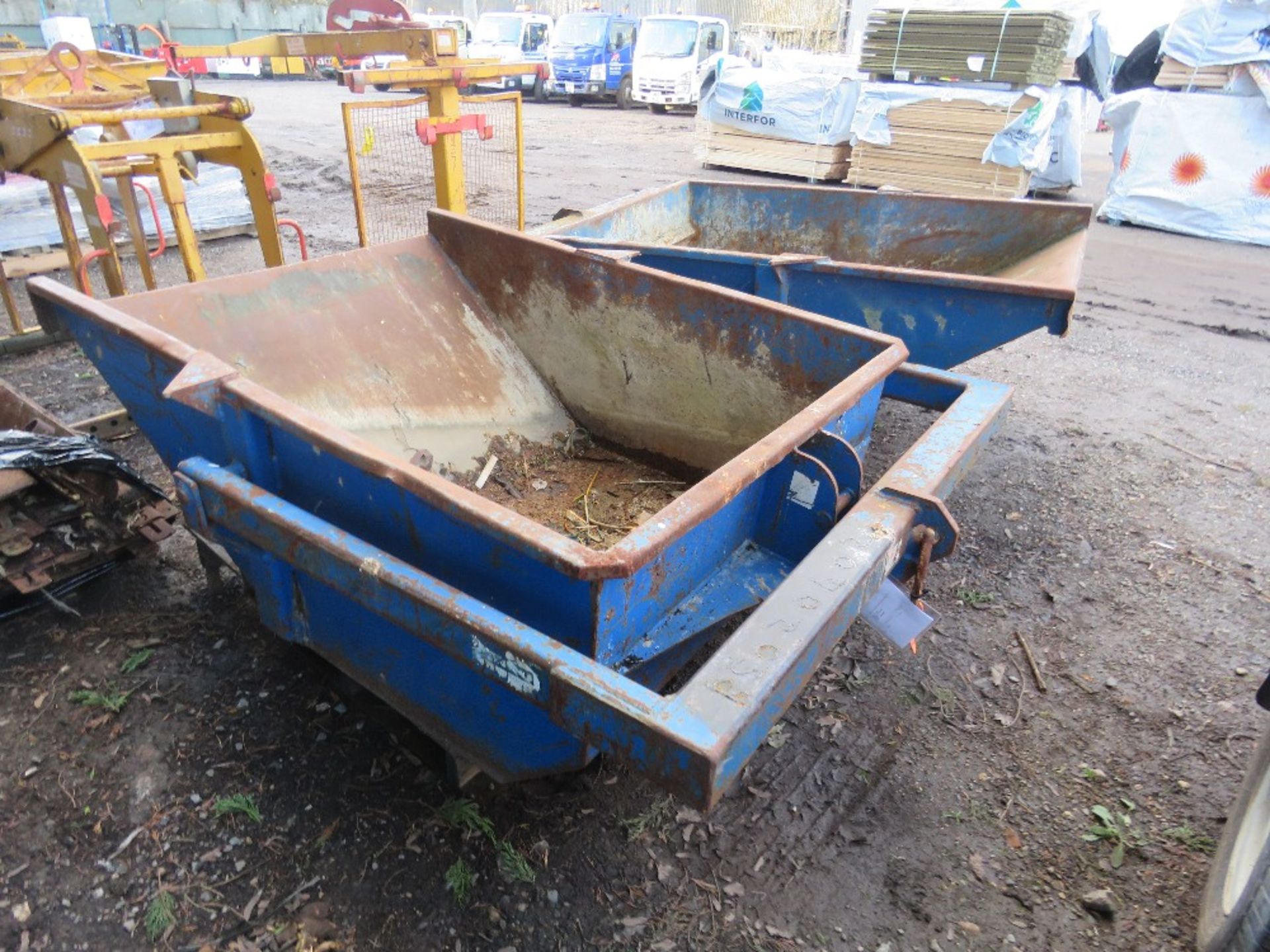 2 X LANGTONS BS1200 BOAT TYPE CONCRETE SKIPS, CURRENTLY IN TEST. - Image 5 of 5