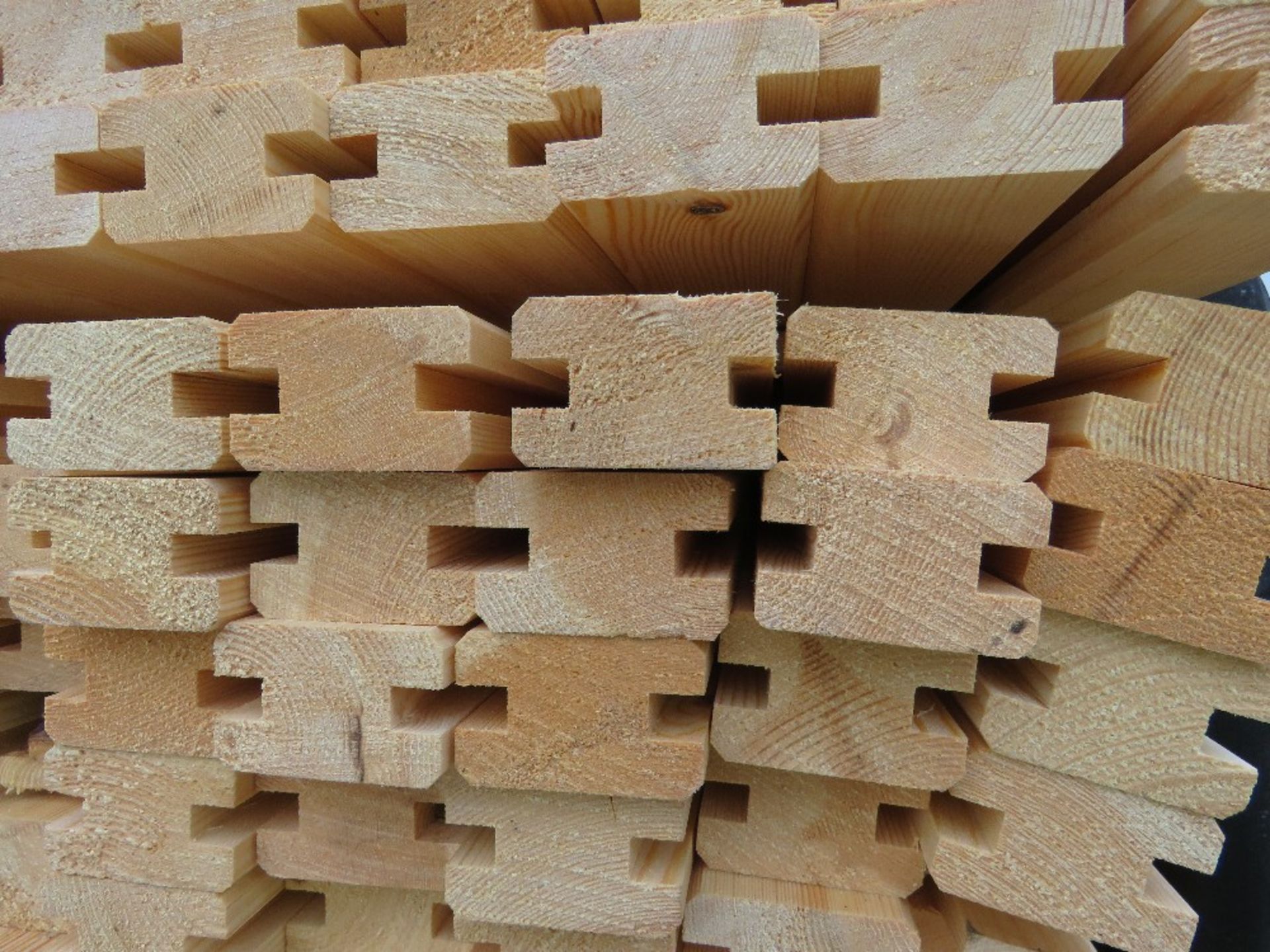 2 X PACKS OF UNTREATED H PROFILED FENCE PANEL MIDDLE TIMBER BATTENS.: MAINLY 1.55M X 55MM X 35MM APP - Image 6 of 7