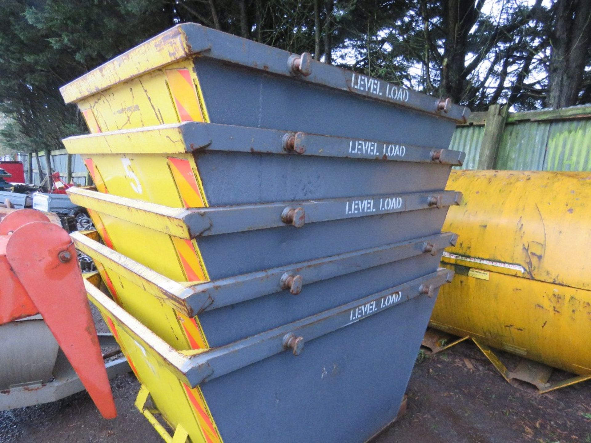 5 X CHAIN LIFT WASTE SKIPS, 2 YARD CAPACITY. DIRECT FROM LOCAL COMPANY WHO ARE DOWNSIZING.