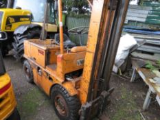 YALE DIESEL FORKLIFT TRUCK. WHEN TESTED WAS SEEN TO DRIVE, BRAKE AND LIFT (STEERING TIGHT). SEE VIDE