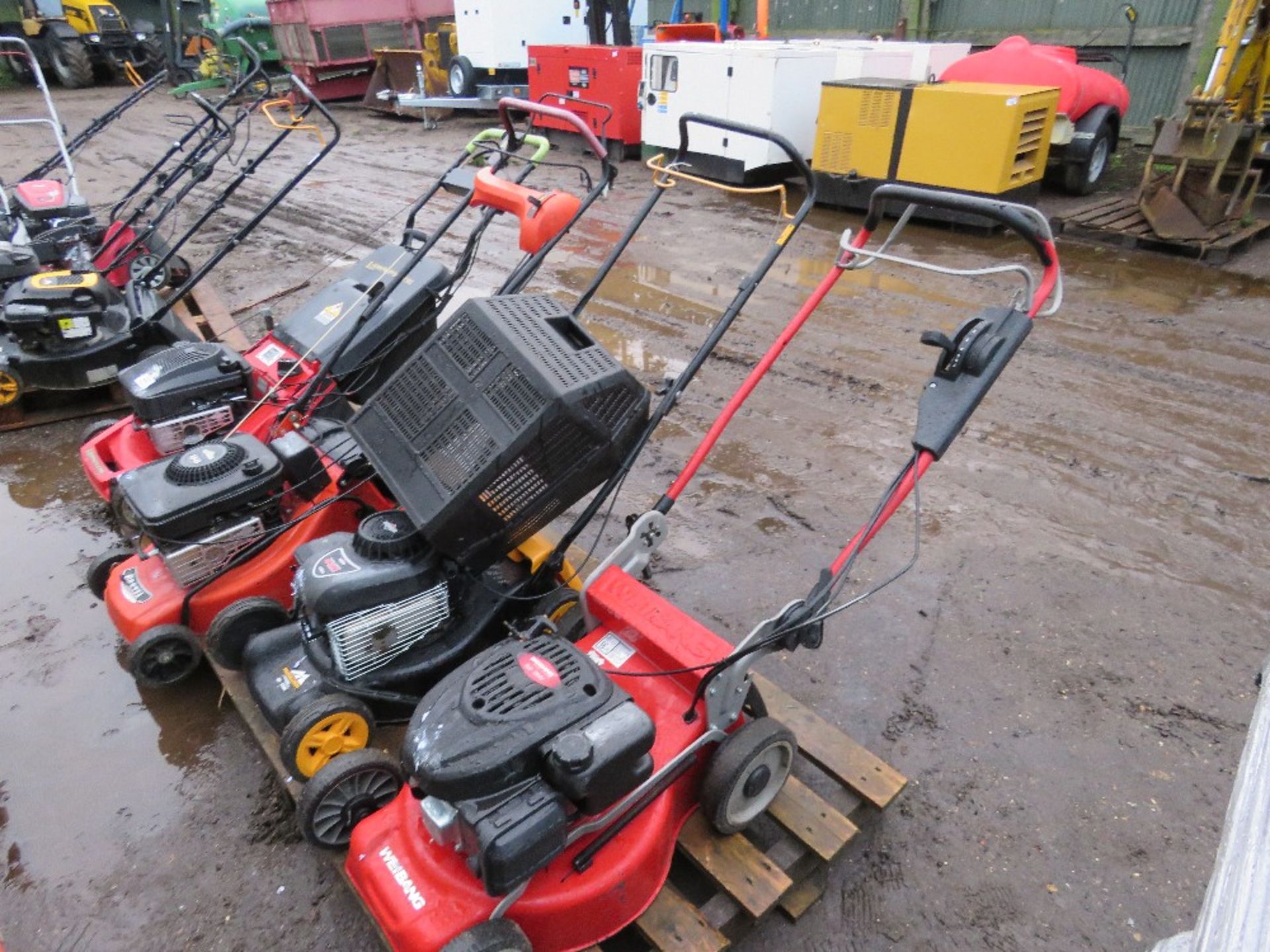 PALLET CONTAINING 3 NO ASSORTED LAWNMOWERS. THIS LOT IS SOLD UNDER THE AUCTIONEERS MARGIN SCHEM - Image 6 of 6