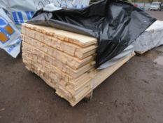 LARGE PACK OF WOVEN TIMBER CLADDING SLATS, UNTREATED 1.75M LENGTH X 45MM APPROX.