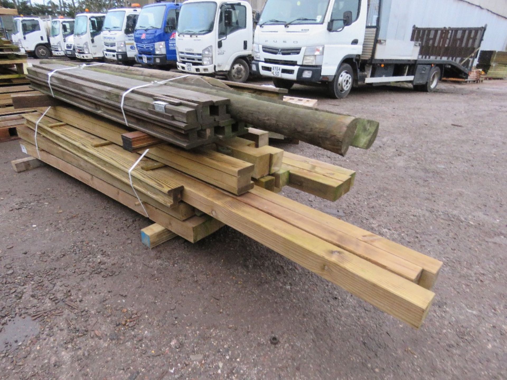 QUANTITY OF TIMBER POSTS, 6-11FT LENGTH APPROX.