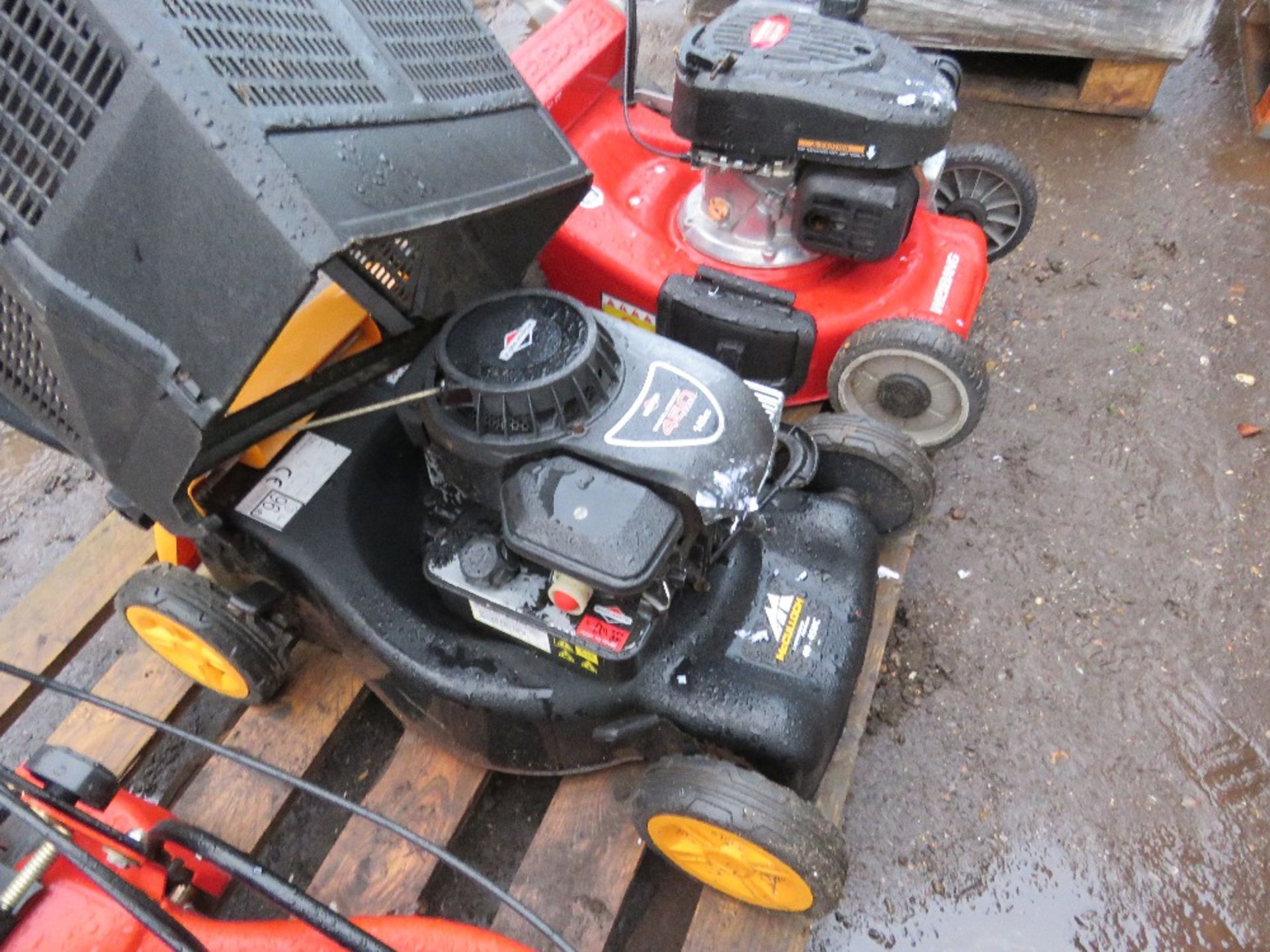 PALLET CONTAINING 3 NO ASSORTED LAWNMOWERS. THIS LOT IS SOLD UNDER THE AUCTIONEERS MARGIN SCHEM - Image 4 of 6