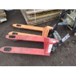 2 X HYDRAULIC PALLET TRUCKS. WHEN TESTED WAS SEEN TO LIFT AND LOWER. SOURCED FROM COMPANY LIQUIDATI