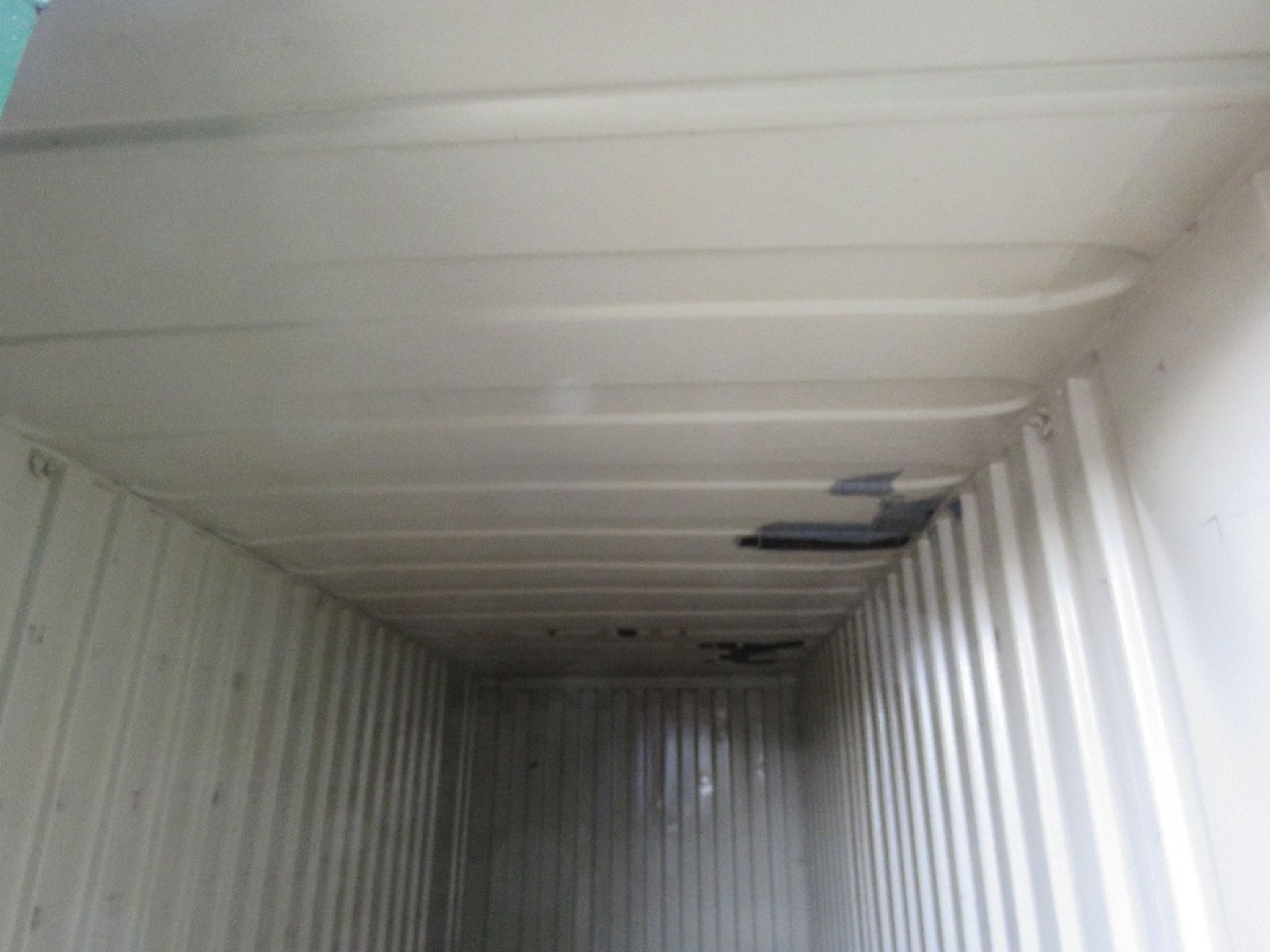 20FT LENGTH SHIPPING CONTAINER STORE. ASSISTANCE WITH LOADING ON TO A SUITABLE VEHICLE CAN BE PRO - Image 5 of 5