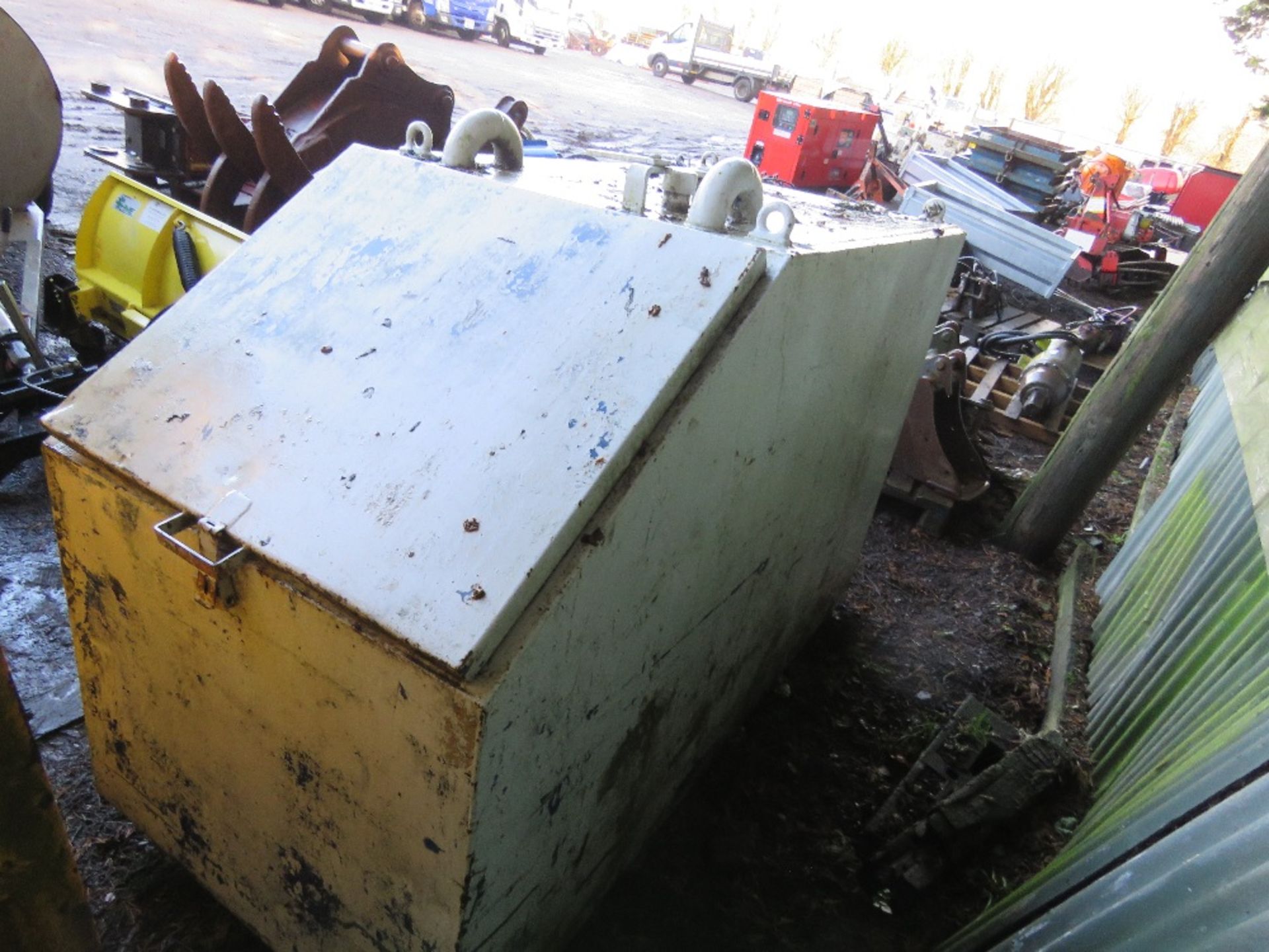 BUNDED DIESEL TANK WITH HOSE AND PUMP. - Image 3 of 3