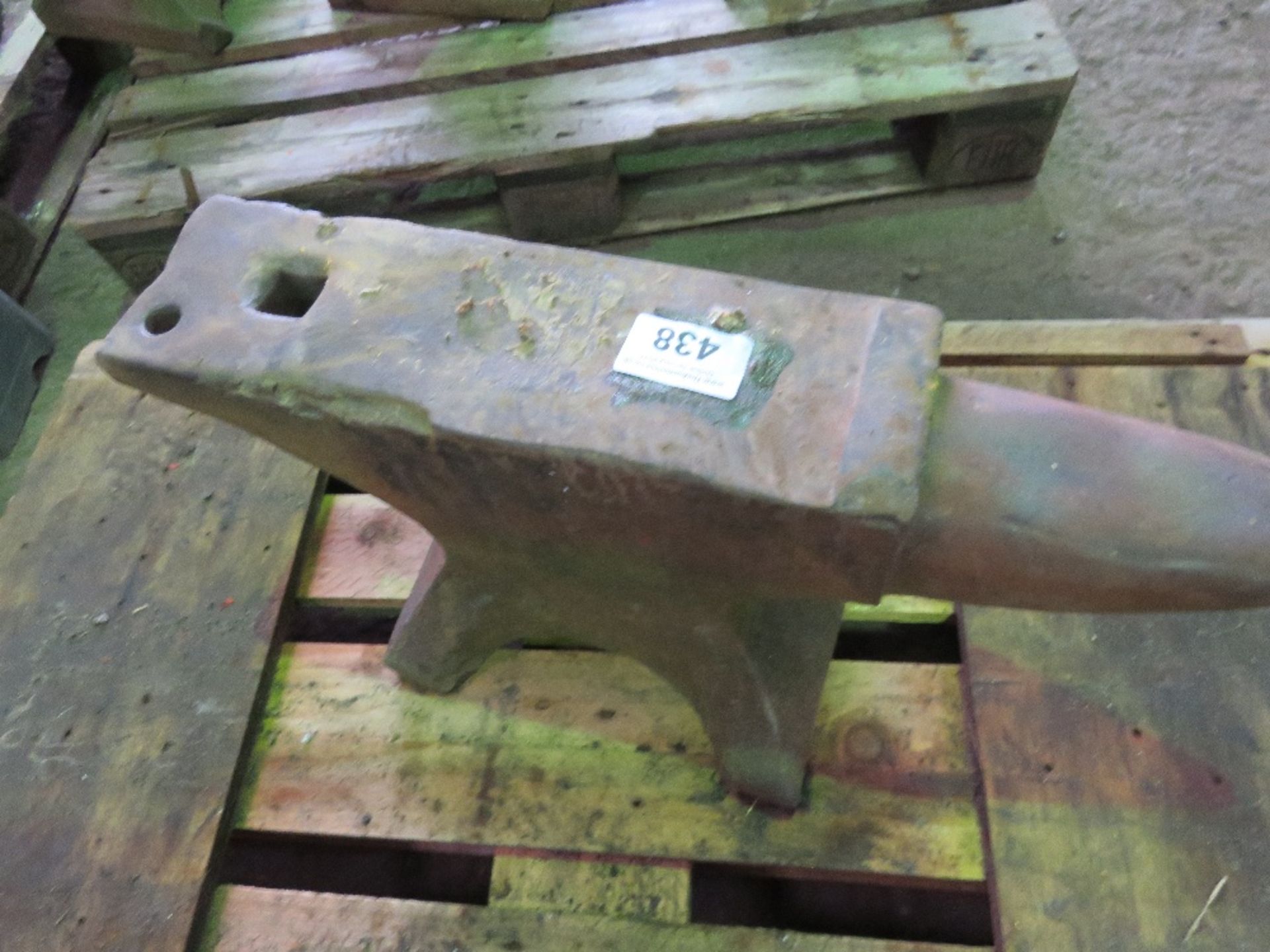 BLACKSMITH'S ANVIL, 70CM OVERALL LENGTH APPROX - Image 2 of 2