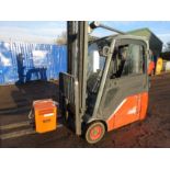 LINDE E16 CABBED 3 WHEEL BATTERY FORKLIFT, YEAR 2006 BUILD