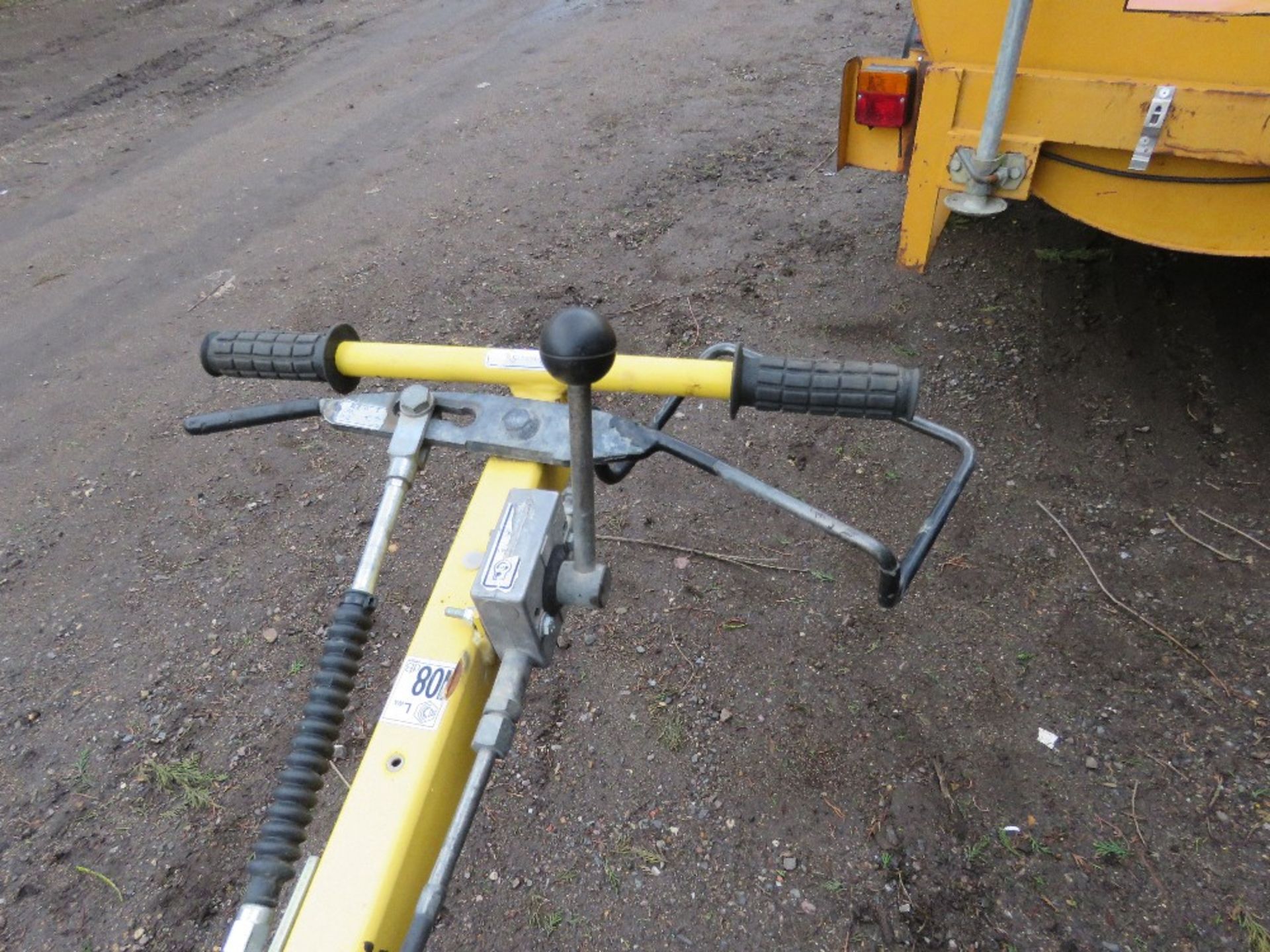 BOMAG BW71F-2 SINGLE DRUM ROLLER YEAR 2014 SN:101620271361. WHEN TESTED WAS SEEN TO RUN AND VIBRATE - Image 5 of 6