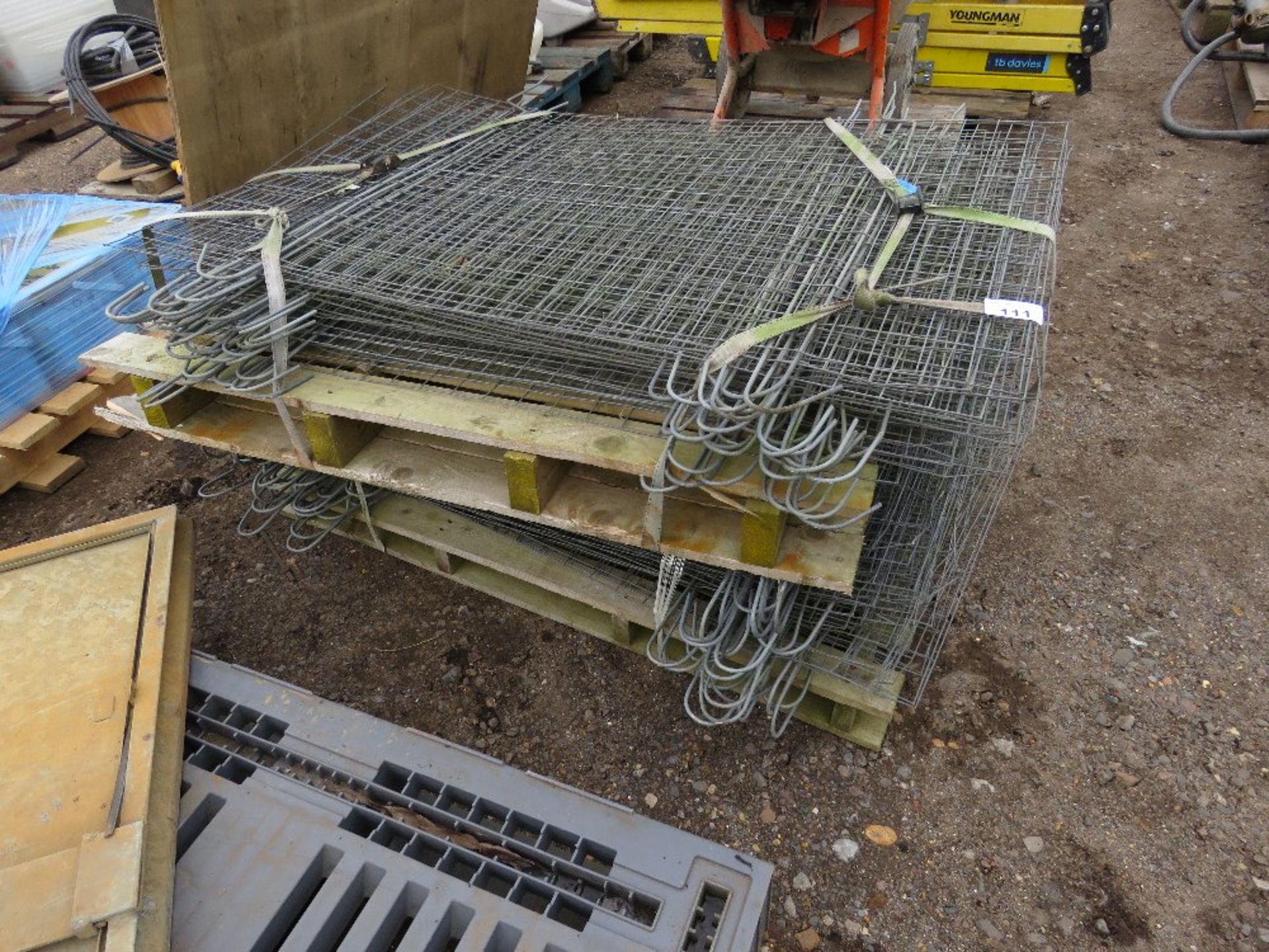 2 X PALLETS OF SCAFFOLD SAFETY MESH PANELS. - Image 2 of 4