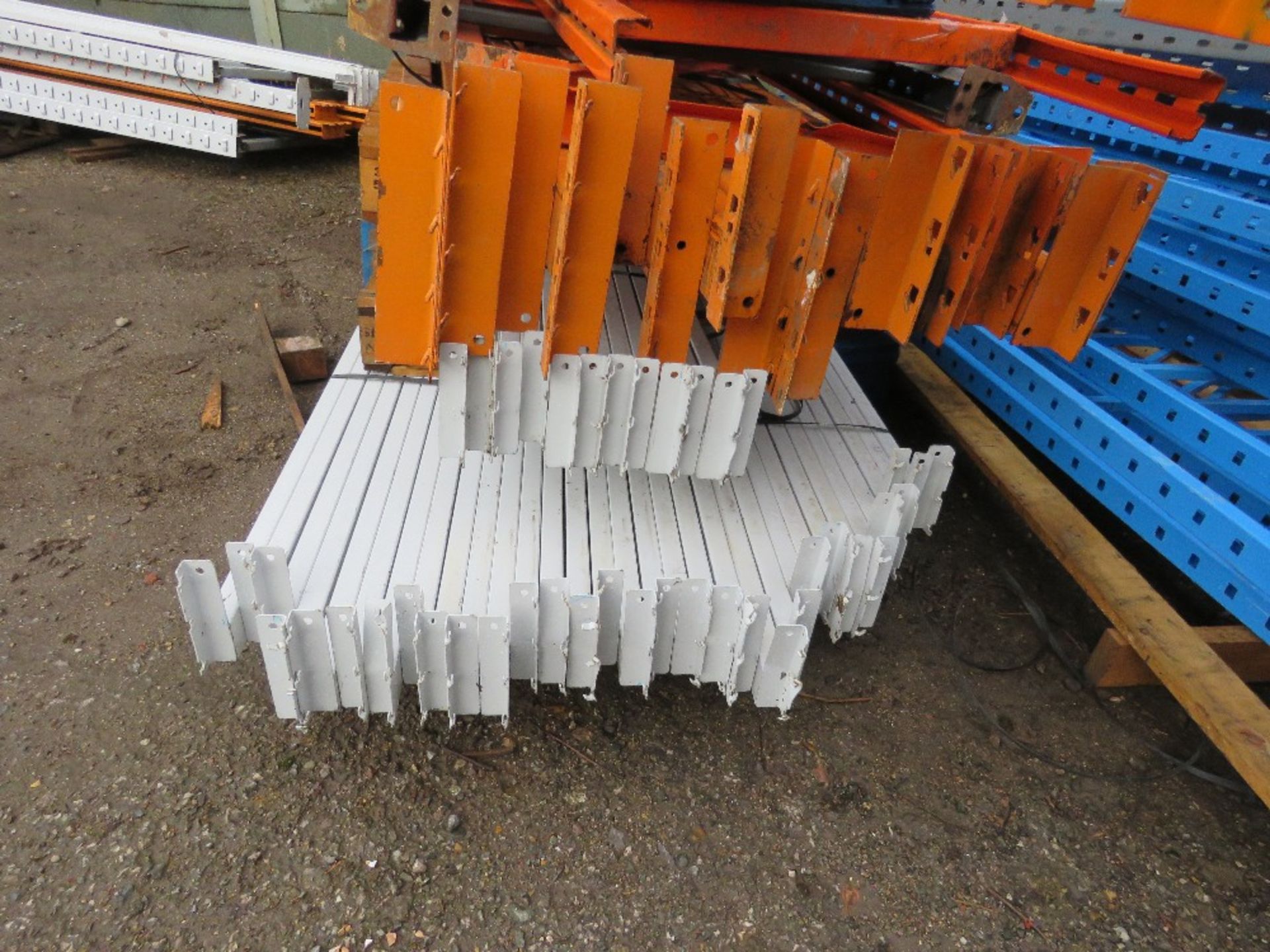 LARGE QUANTITY OF ASSORTED PALLET RACKING 2.5M - 3.28M HEIGHT APPROX WITH BEAMS ETC. THIS LOT IS - Image 5 of 8