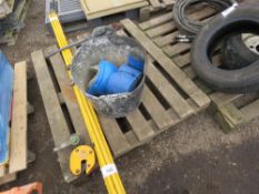 LONG DRAIN RODS, PLATE CLAMP, 2 X BOLT CROPPERS, HOSE ETC. THIS LOT IS SOLD UNDER THE AUCTIONEERS