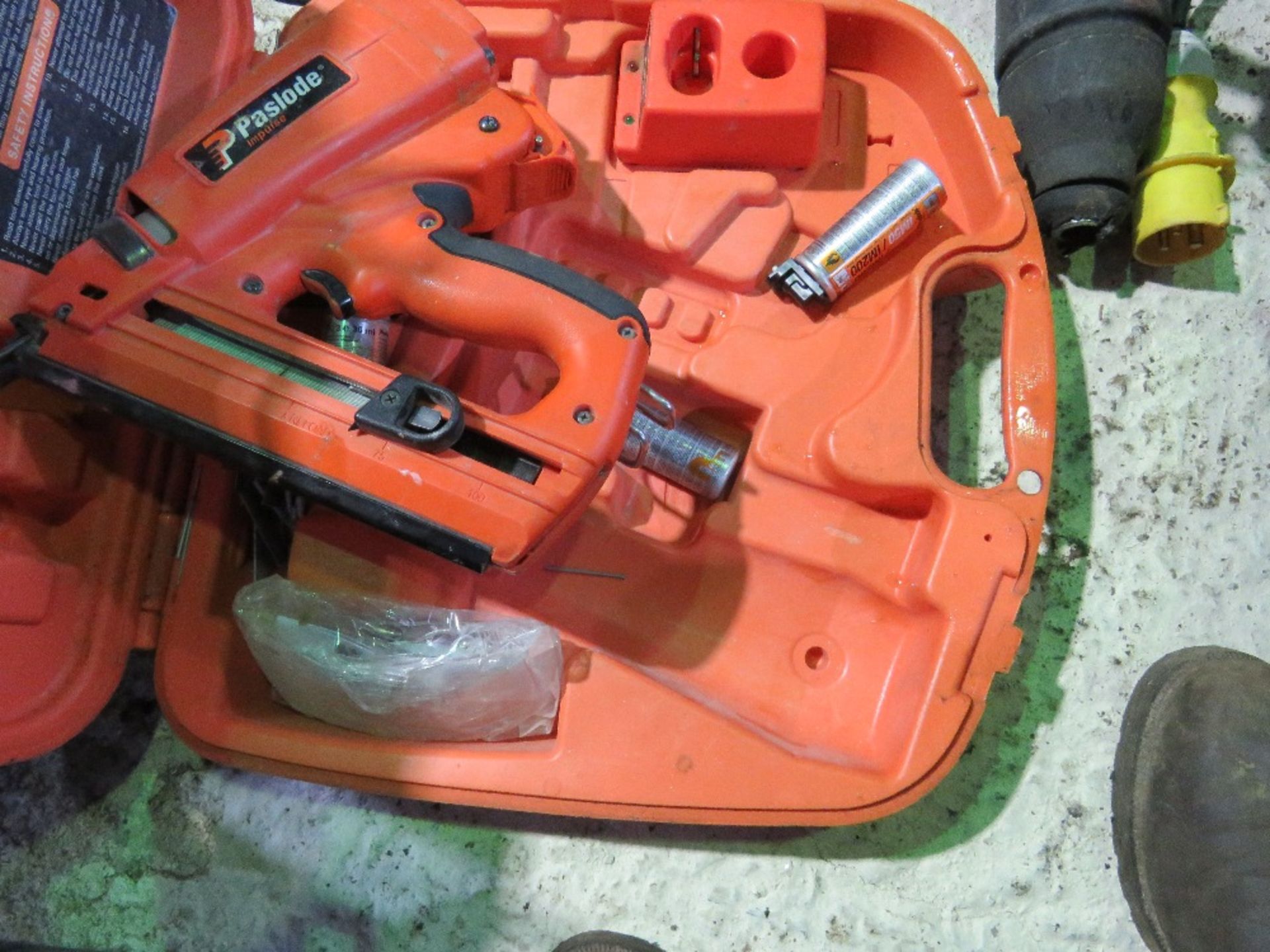 PASLODE FIRST FIX NAIL GUN IN A CASE. SOURCED FROM LOCAL DEPOT CLOSURE. - Image 3 of 3