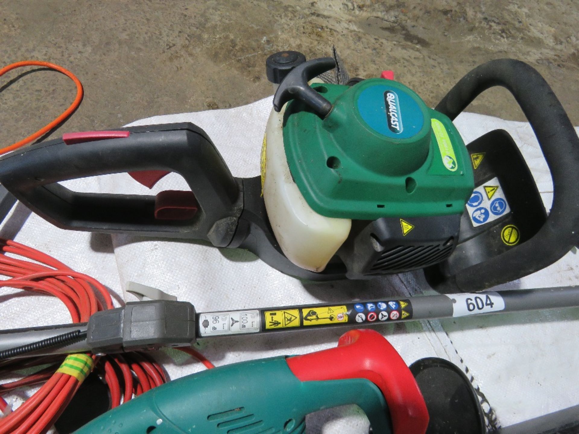 ELECTRIC STRIMMER, PETROL HEDGE CUTTER AND ELECTRIC HEDGE CUTTER. THIS LOT IS SOLD UNDER THE AUCT - Image 3 of 5