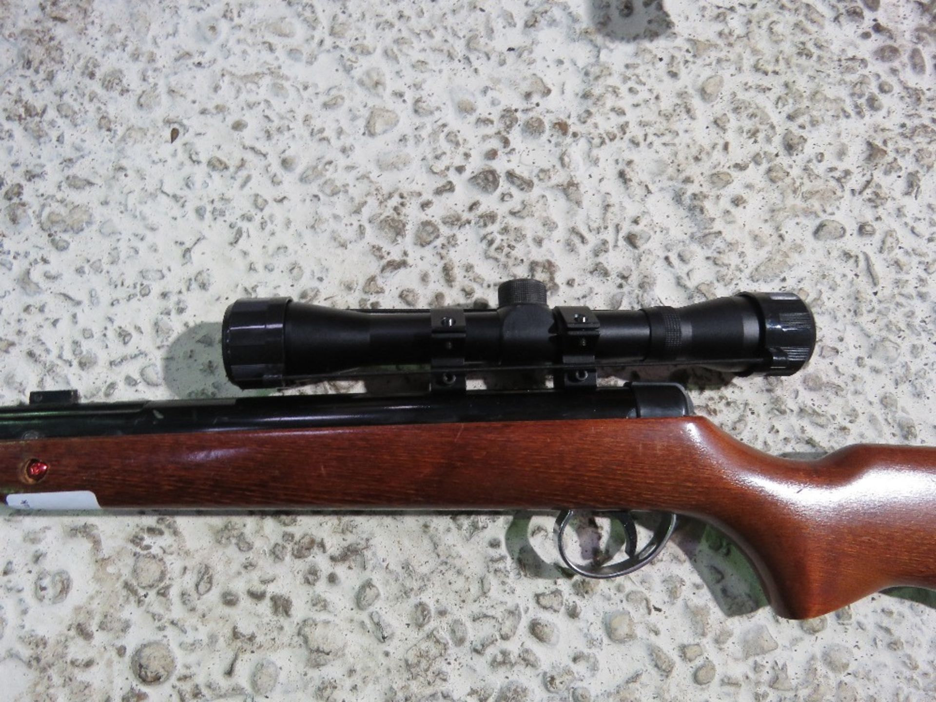 AIR RIFLE WITH SCOPE SIGHT. THIS LOT IS SOLD UNDER THE AUCTIONEERS MARGIN SCHEME, THEREFORE NO VA - Image 3 of 3