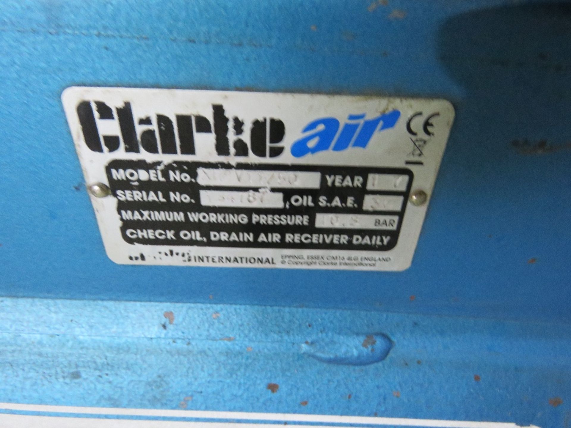 CLARKE 110VOLT COMPRESSOR. THX7022 - Image 4 of 4