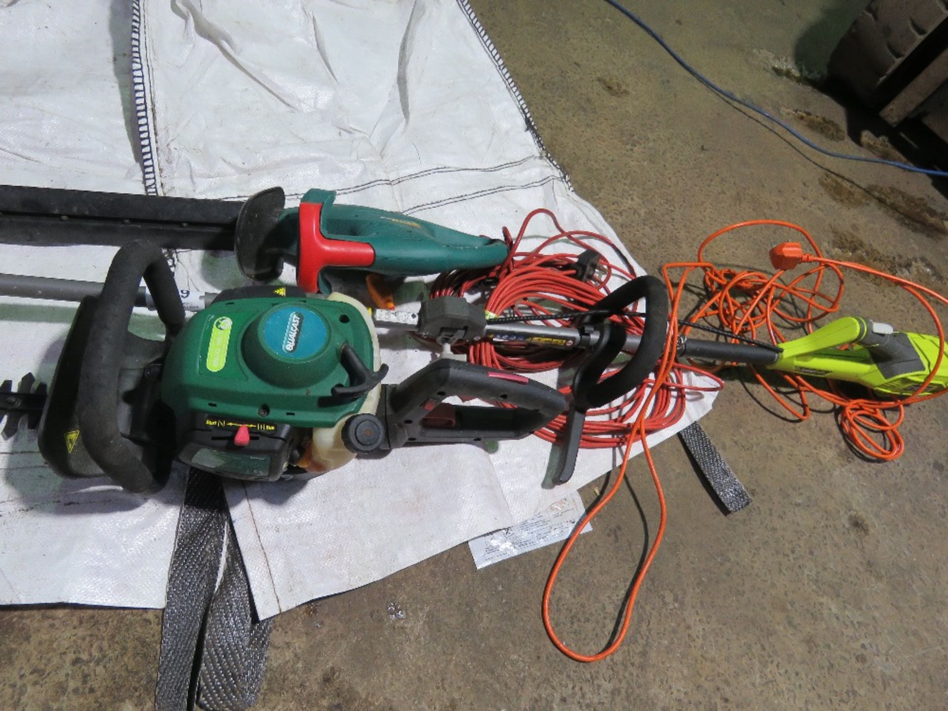 ELECTRIC STRIMMER, PETROL HEDGE CUTTER AND ELECTRIC HEDGE CUTTER. THIS LOT IS SOLD UNDER THE AUCT - Image 5 of 5