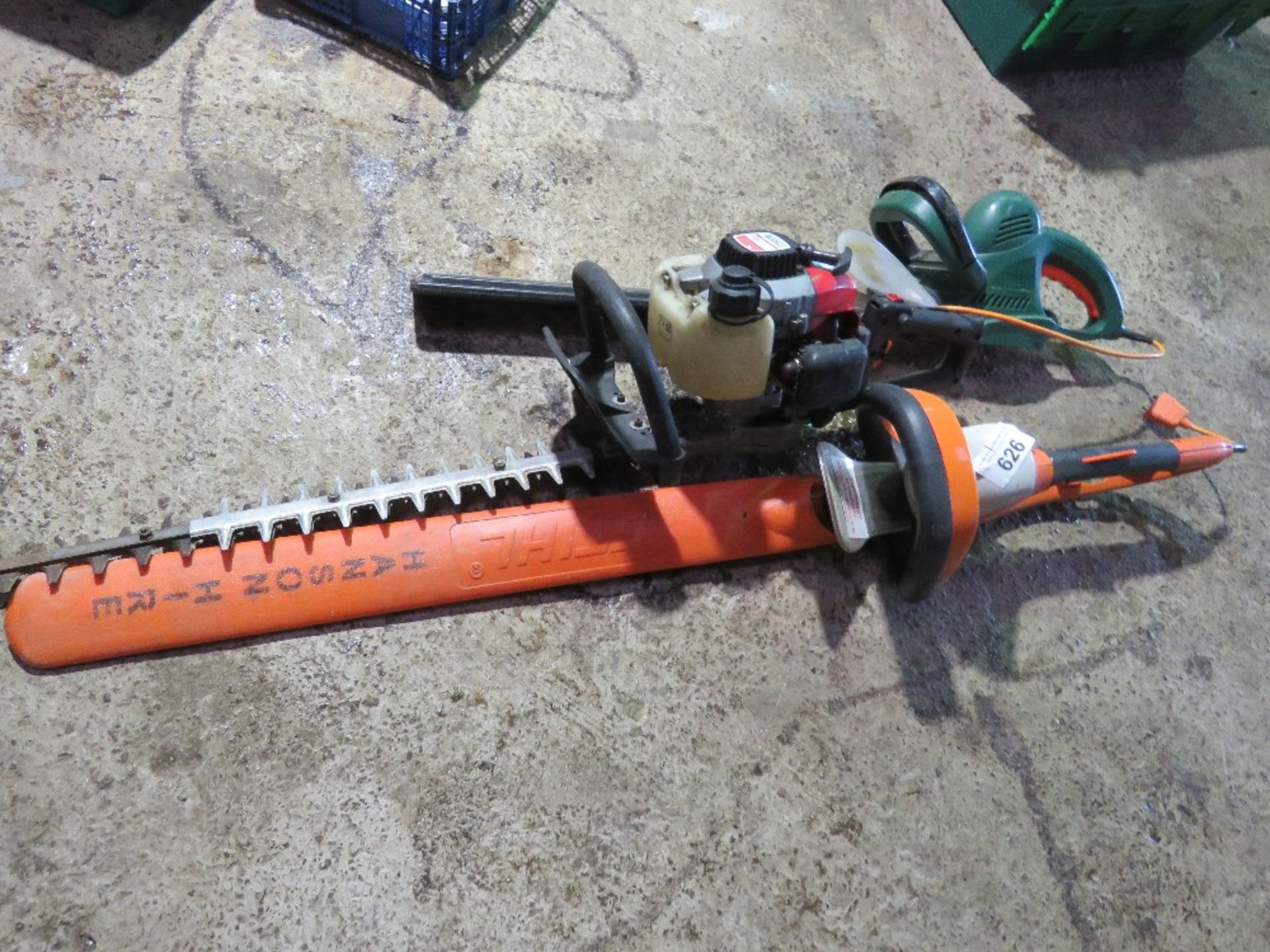STIHL ELECTRIC HEDGE CUTTER PLUS 2 OTHERS. THIS LOT IS SOLD UNDER THE AUCTIONEERS MARGIN SCHEME, - Image 4 of 5