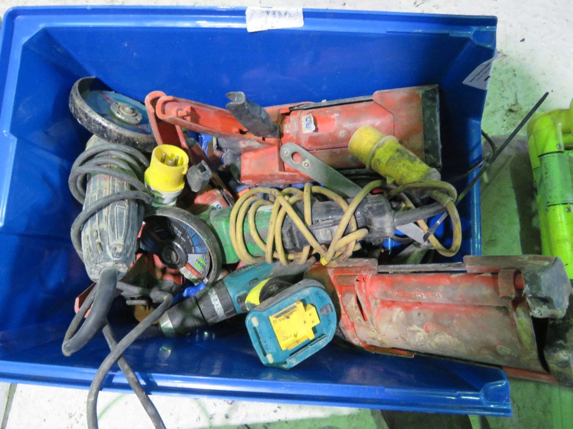 4 X HILTI MASTIC GUNS PLUS POWER TOOLS. SOURCED FROM COMPANY LIQUIDATION. THIS LOT IS SOLD UNDER - Image 6 of 7