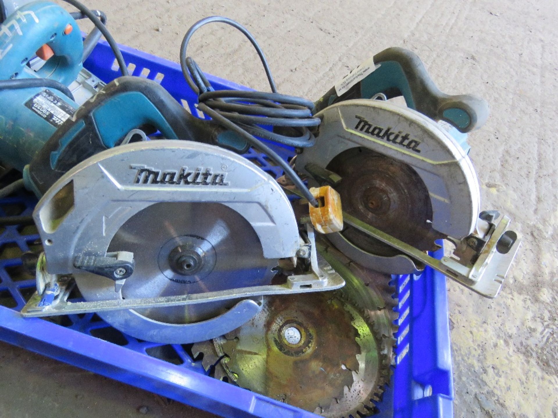 3 X MAKITA CIRCULAR SAWS 240V POWERED. - Image 3 of 4