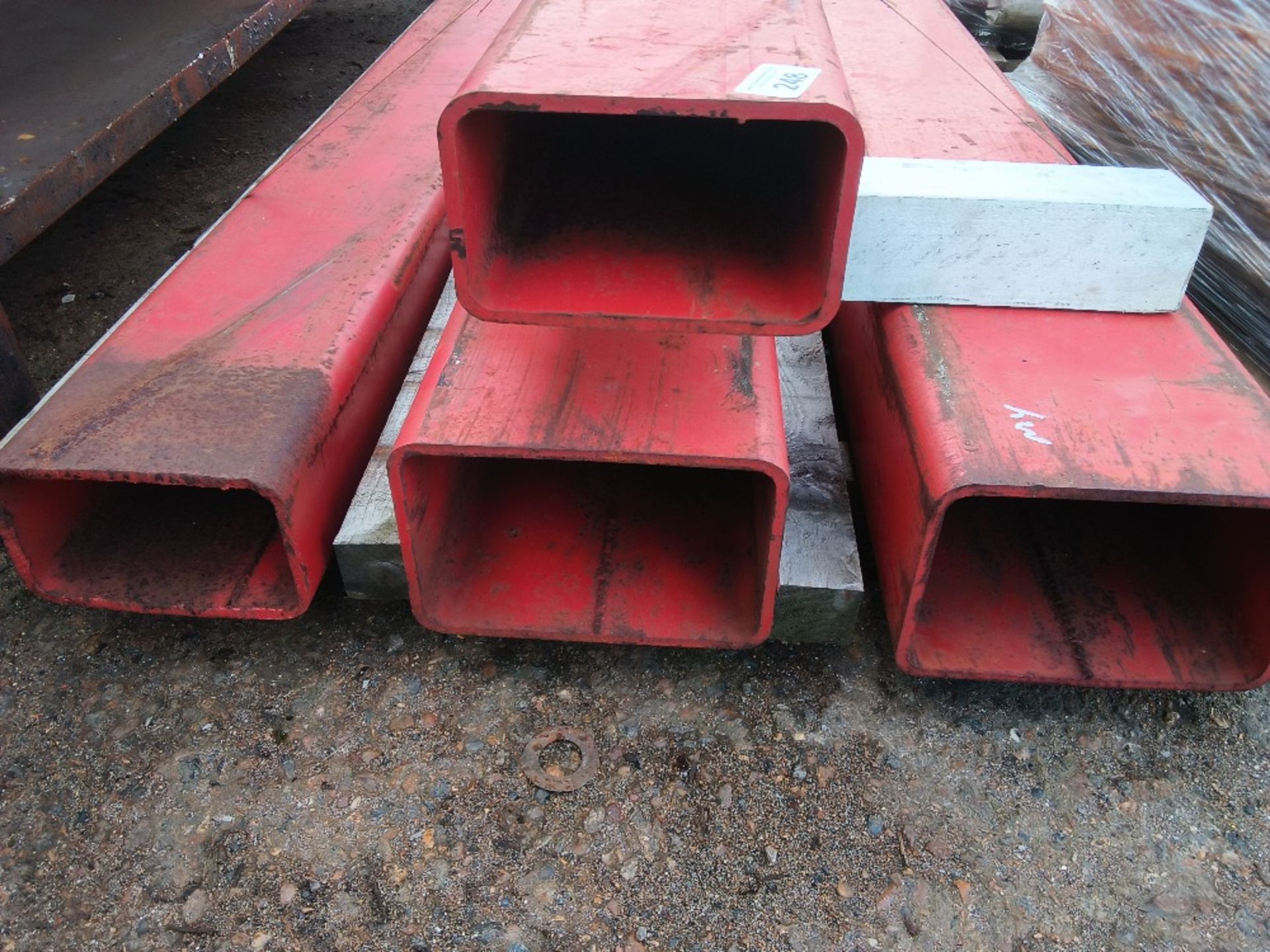 4 X HEAVY DUTY 3 METRE LENGTH RECTANGULAR BOX TUBES, 10MM THICKNESS WALLS APPROX: 2 @ 250MM X 150MM - Image 2 of 3