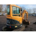 HYUNDAI 27Z-9 RUBBER TRACKED ZERO TAIL SWING EXCAVATOR, 2.7TONNE RATED WITH 4NO BUCKETS, YEAR 2015 B