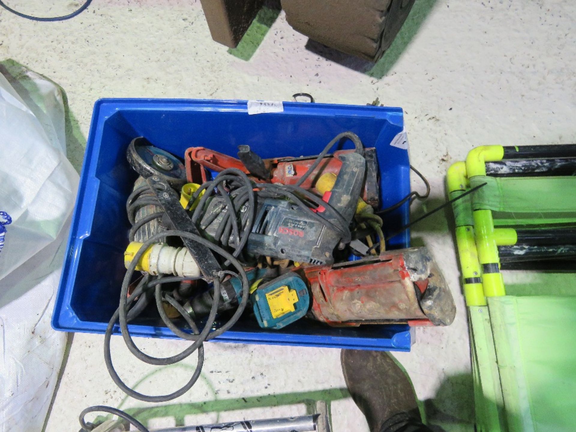 4 X HILTI MASTIC GUNS PLUS POWER TOOLS. SOURCED FROM COMPANY LIQUIDATION. THIS LOT IS SOLD UNDER - Image 7 of 7