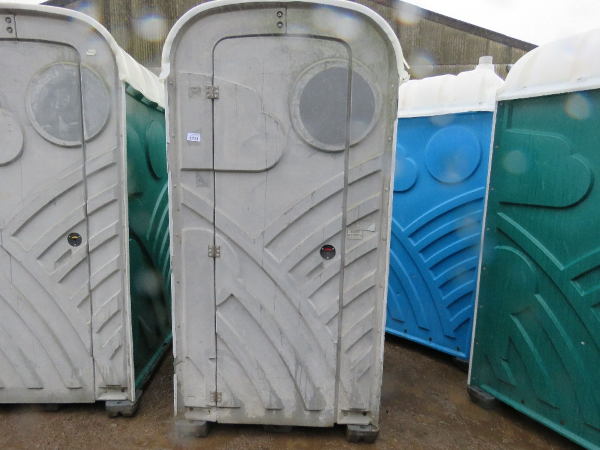 PORTABLE SITE TOILET. DIRECT FROM EVENTS COMPANY. - Image 2 of 4