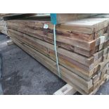 LARGE PACK OF APPROXIMATELY 200 PIECES OF TREATED TIMBER BATTENS / POSTS MOSTLY 50-55MM X 45MM APPRO