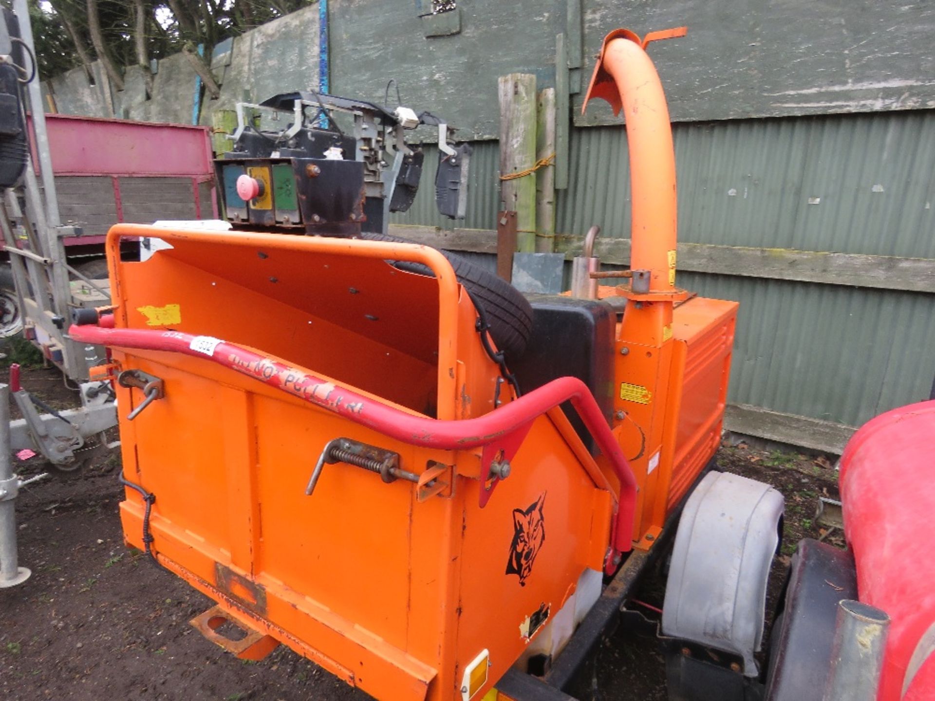 TIMBERWOLF TW150DHB TOWED CHIPPER UNIT WITH KUBOTA DIESEL ENGINE. 990 RECORDED HOURS APPROX. WITH KE