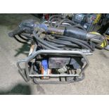 JCB BEAVER HYDRAULIC BREAKER PACK WITH HOSE AND GUN.