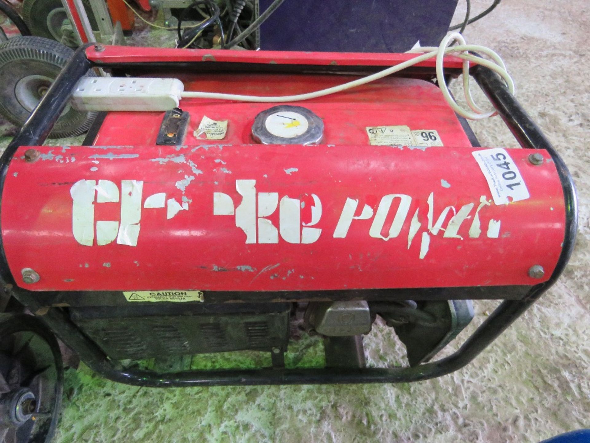 CLARKE DUAL VOLTAGE PETROL ENGINED GENERATOR. SOURCED FROM COMPANY LIQUIDATION. - Image 3 of 4