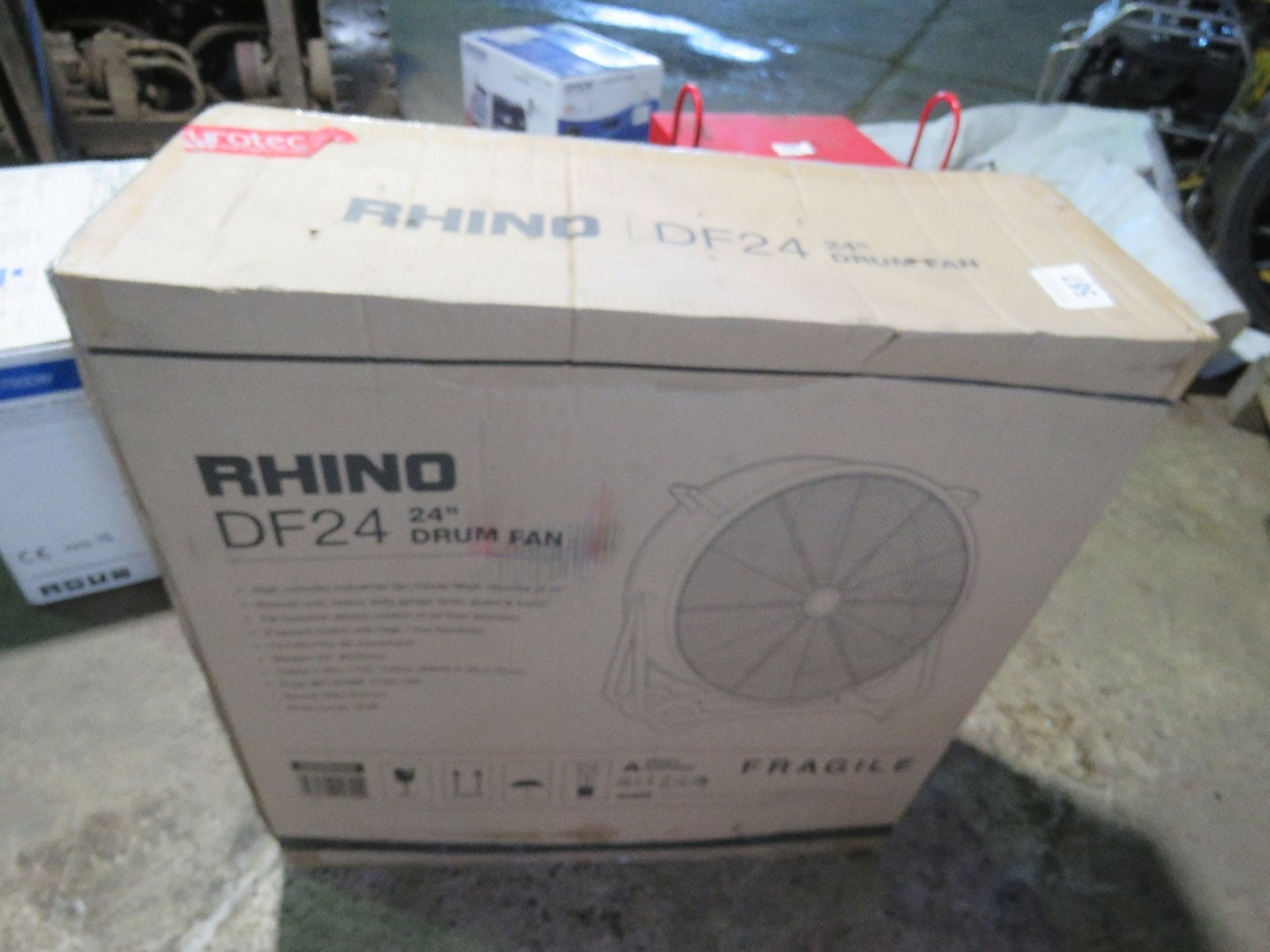 RHINO 110VOLT POWERED FAN, 24" SIZE. BOXED, UNUSED. SOURCED FROM COMPANY LIQUIDATION. - Image 2 of 2