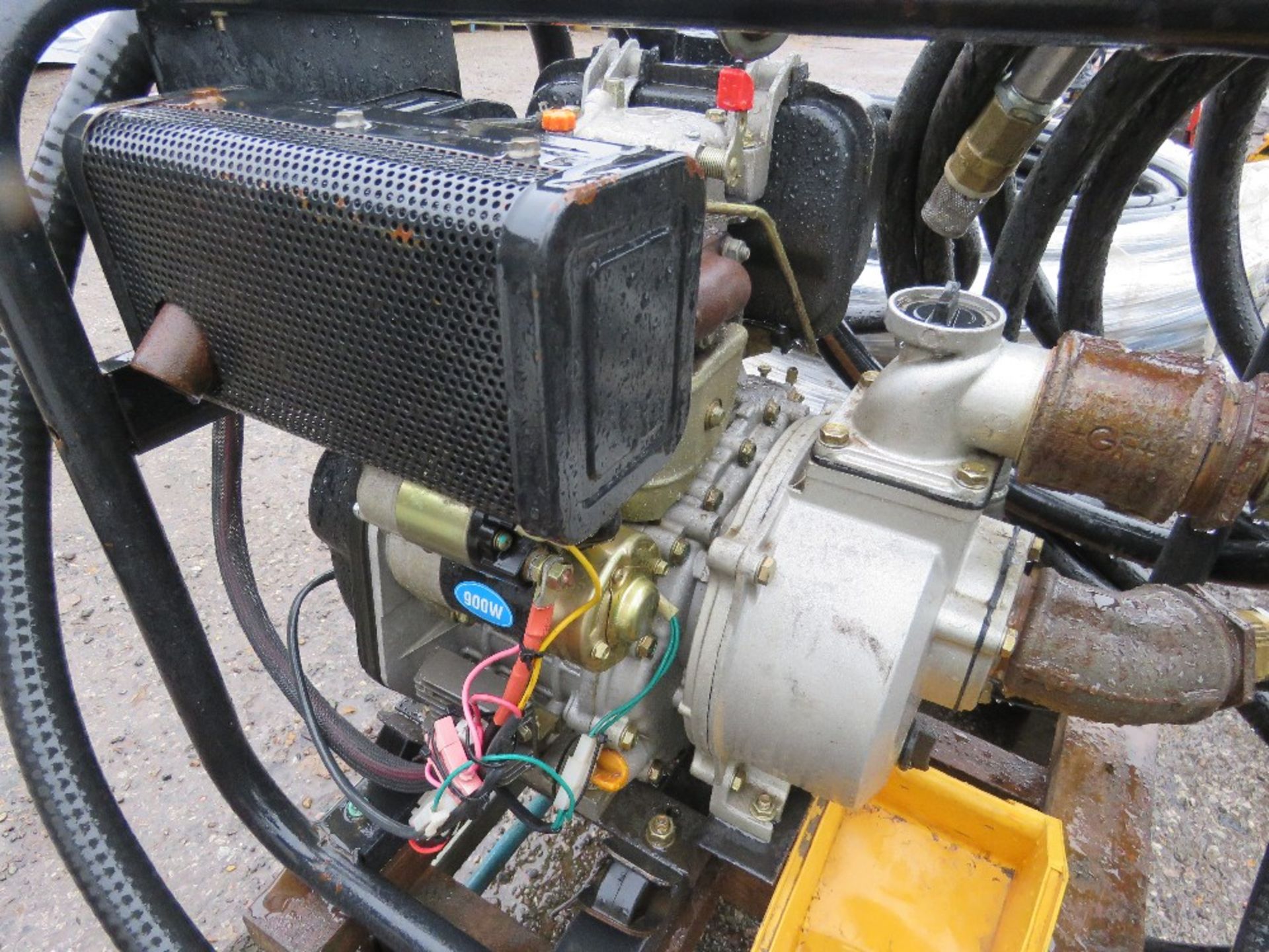 DIESEL ENGINED FUEL TRANSFER PUMP WITH HOSE. SOURCED FROM COMPANY LIQUIDATION. THIS LOT IS SOLD - Image 4 of 6