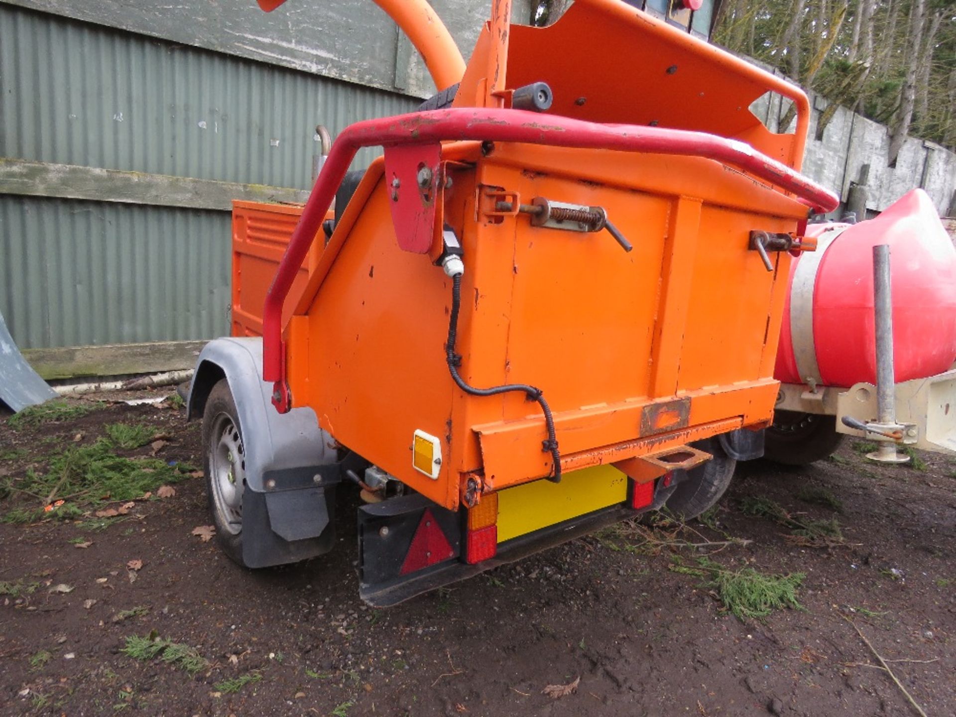 TIMBERWOLF TW150DHB TOWED CHIPPER UNIT WITH KUBOTA DIESEL ENGINE. 990 RECORDED HOURS APPROX. WITH KE - Image 7 of 12