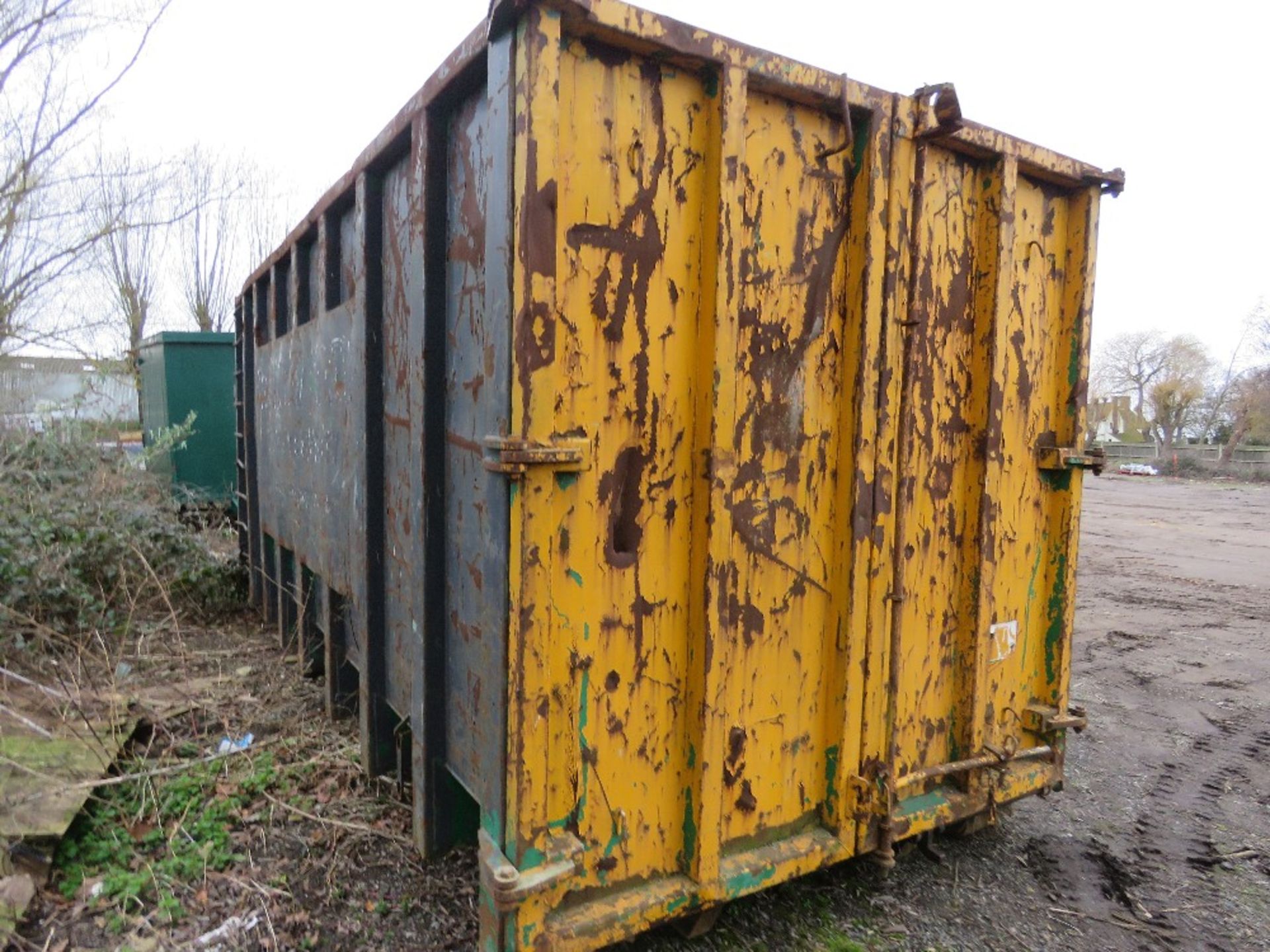 HOOK LOADER 40 YARD ROLLONOFF TYPE WASTE CONTAINER BIN, SOURCED FROM DEPOT CLOSURE. - Image 5 of 7