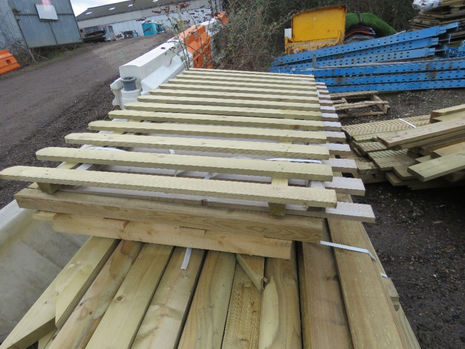 TIMBER RAILS, PANELS AND TIMBERS AS SHOWN. - Image 5 of 8