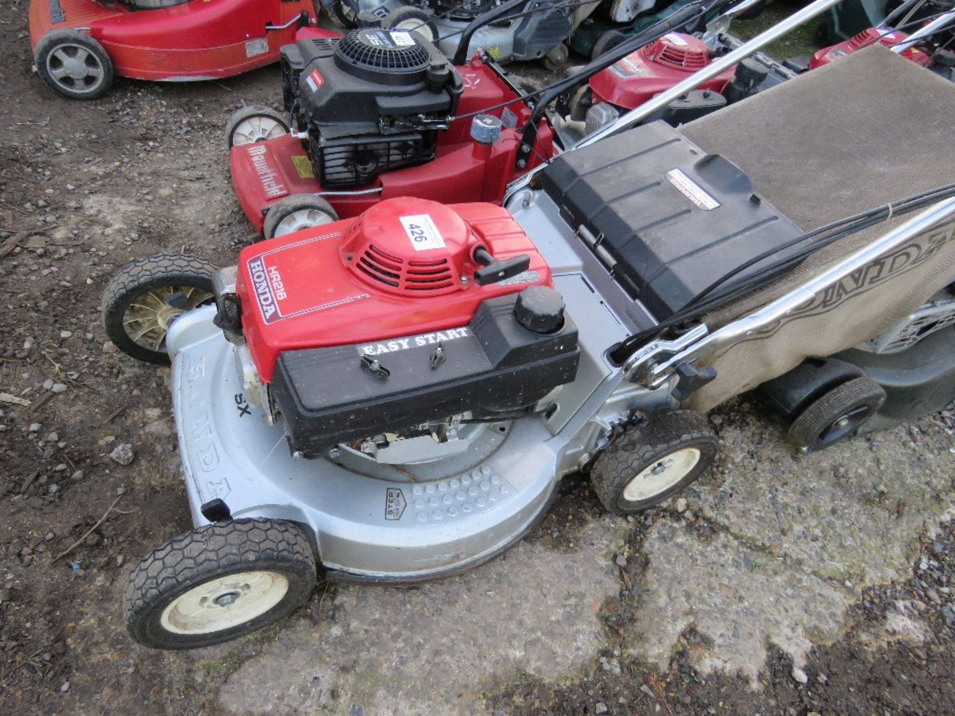 HONDA HR216 PETROL ENGINED LAWNMOWER , WITH COLLECTOR. THIS LOT IS SOLD UNDER THE AUCTIONEERS MARGI